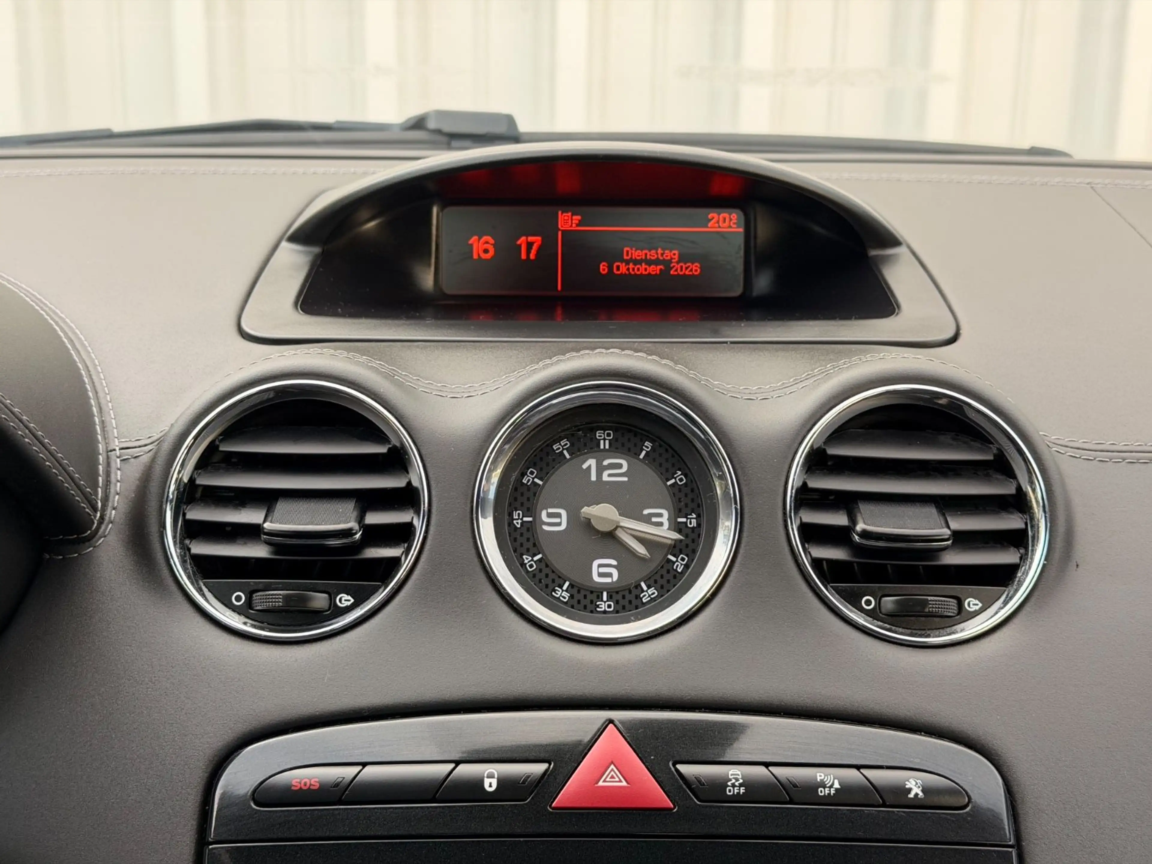 Peugeot RCZ 2.0 HDI 163PS (*KLIMA*TÜV*1-HAND*TEMPOMAT*) — photo 11