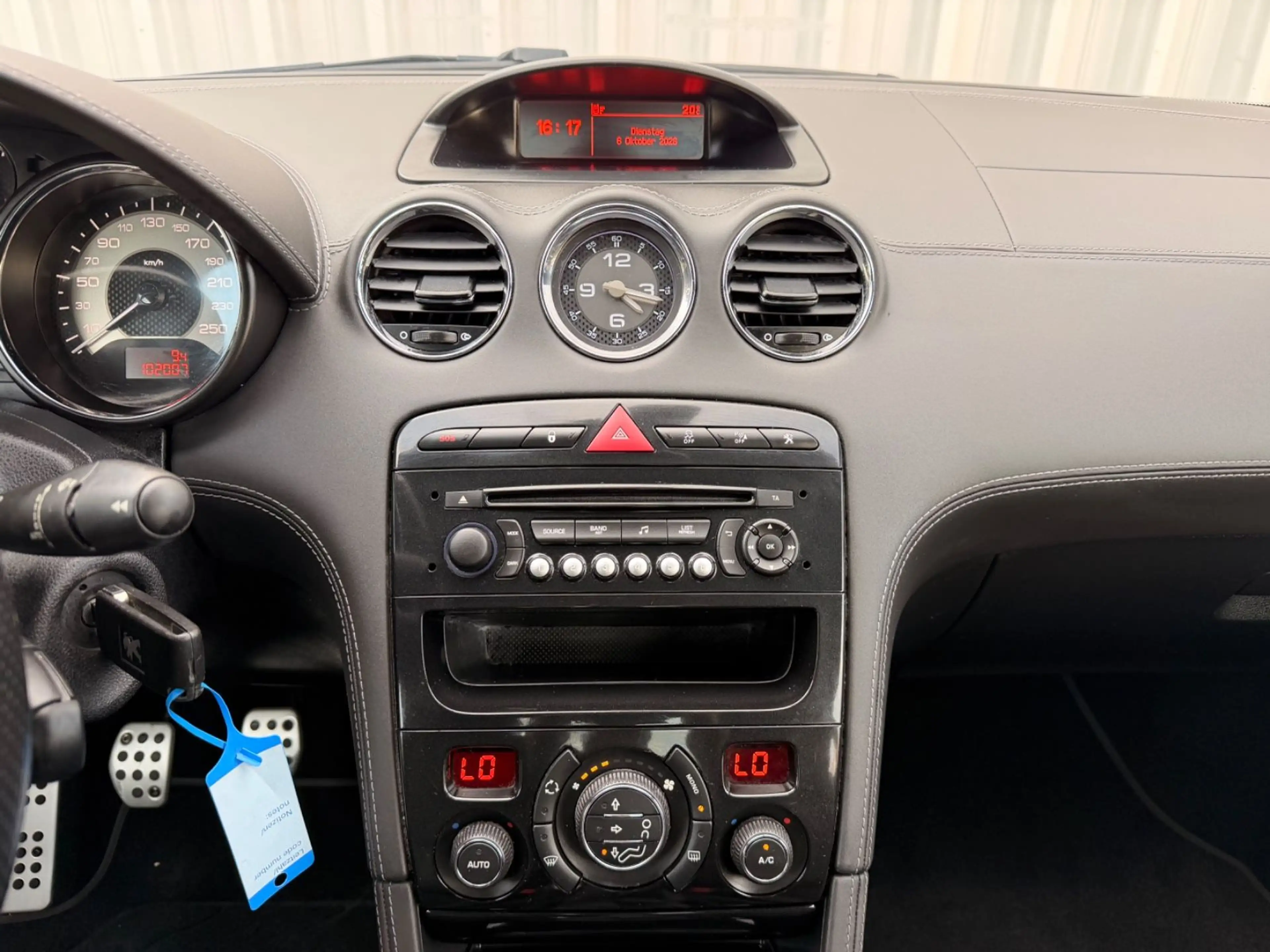 Peugeot RCZ 2.0 HDI 163PS (*KLIMA*TÜV*1-HAND*TEMPOMAT*) — photo 10