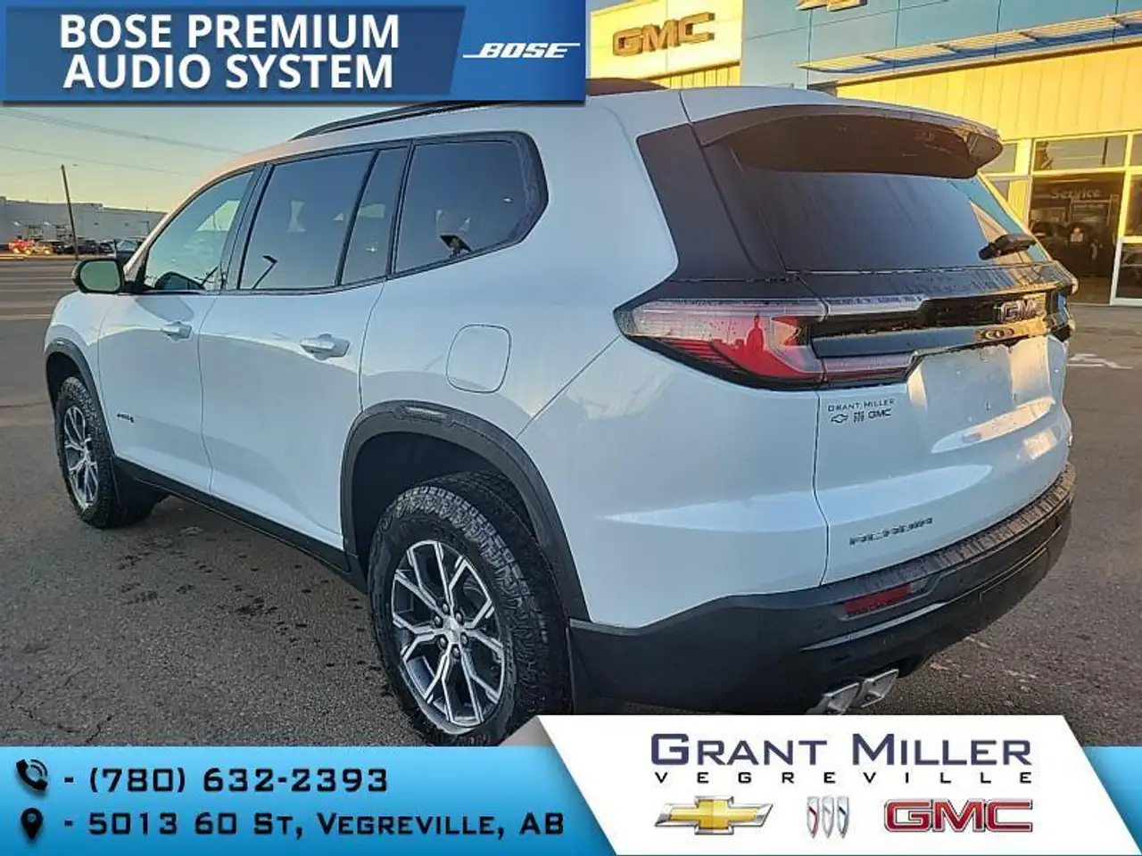 GMC Acadia снимка GMC Acadia