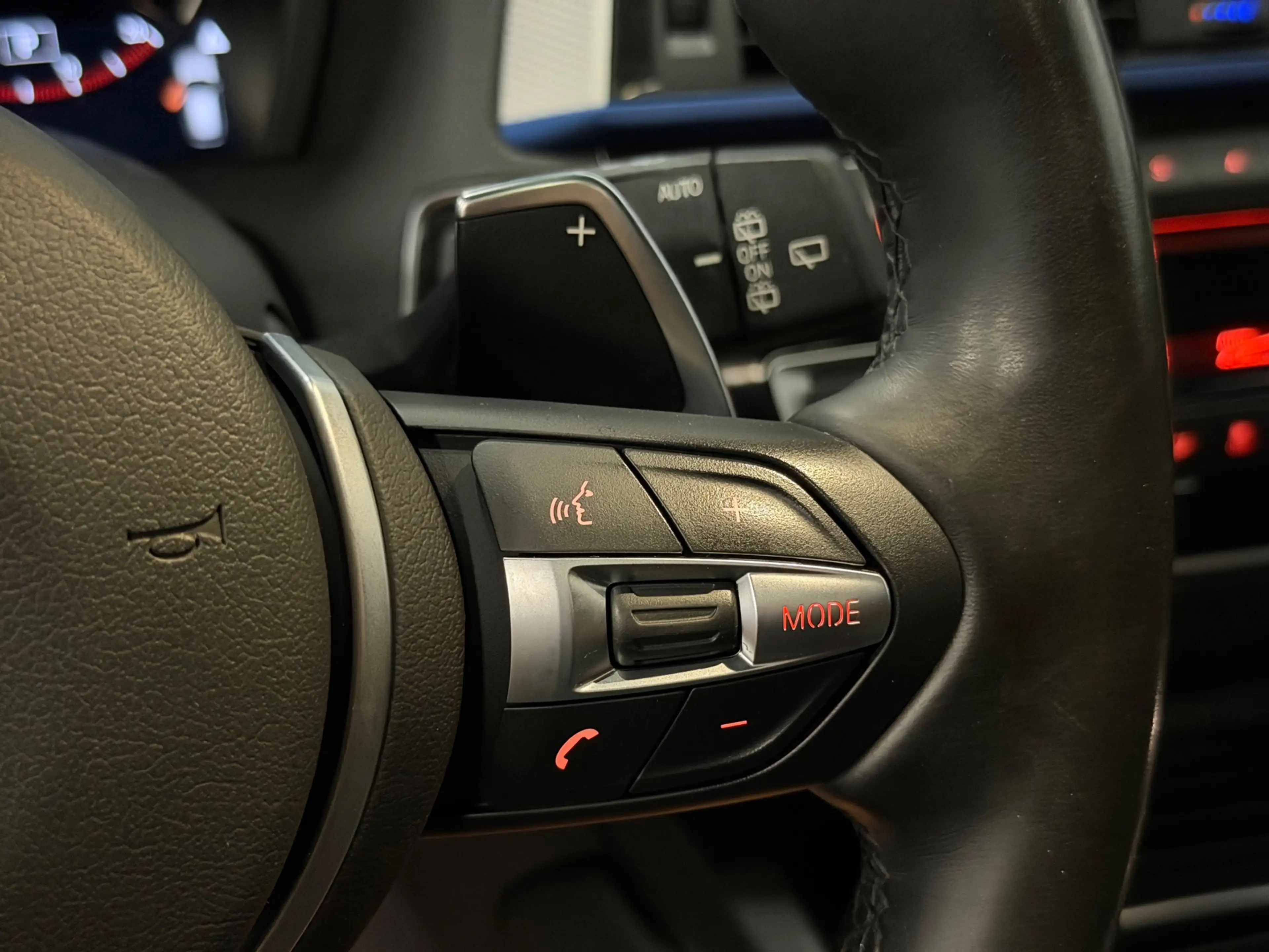 BMW 140 1-serie M140i xDrive Special Edition 400-PK!/VIRTU — photo 40