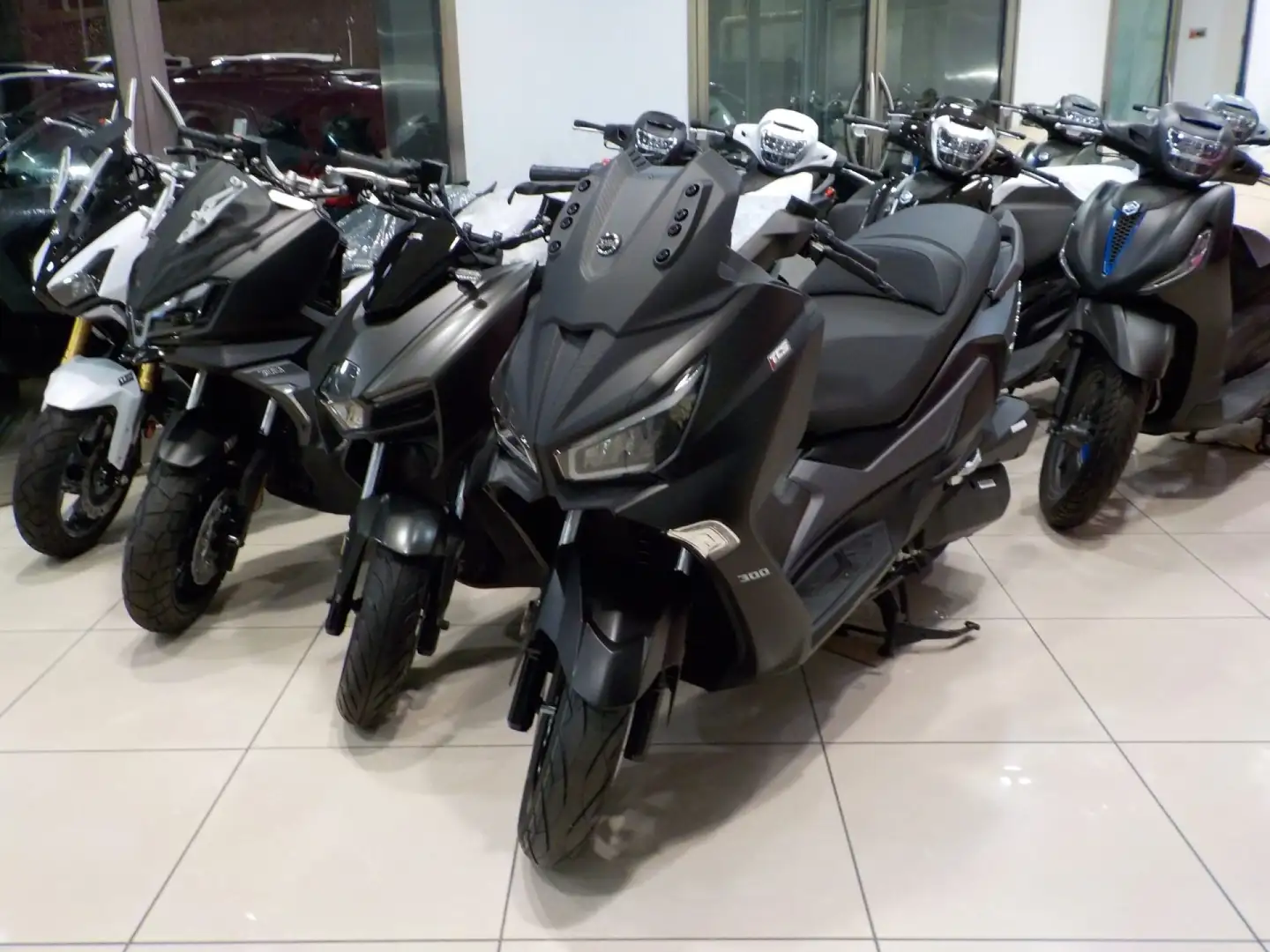 SYM Joymax 300 Z NEW 2026 - Promo RCA+Tasso Zero - 2