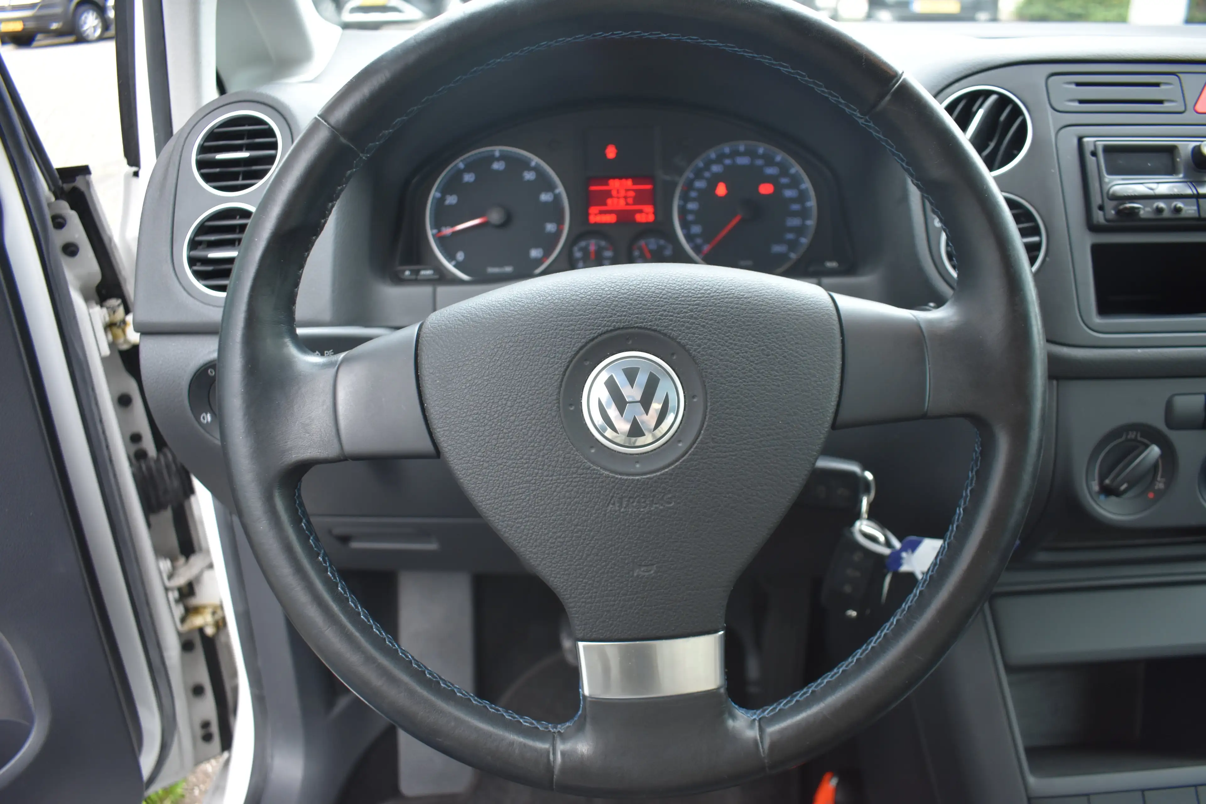Volkswagen Golf Plus 1.6 Optive 102PK | TREKHAAK | AIRCO | ELEKTR. PAKK — photo 19