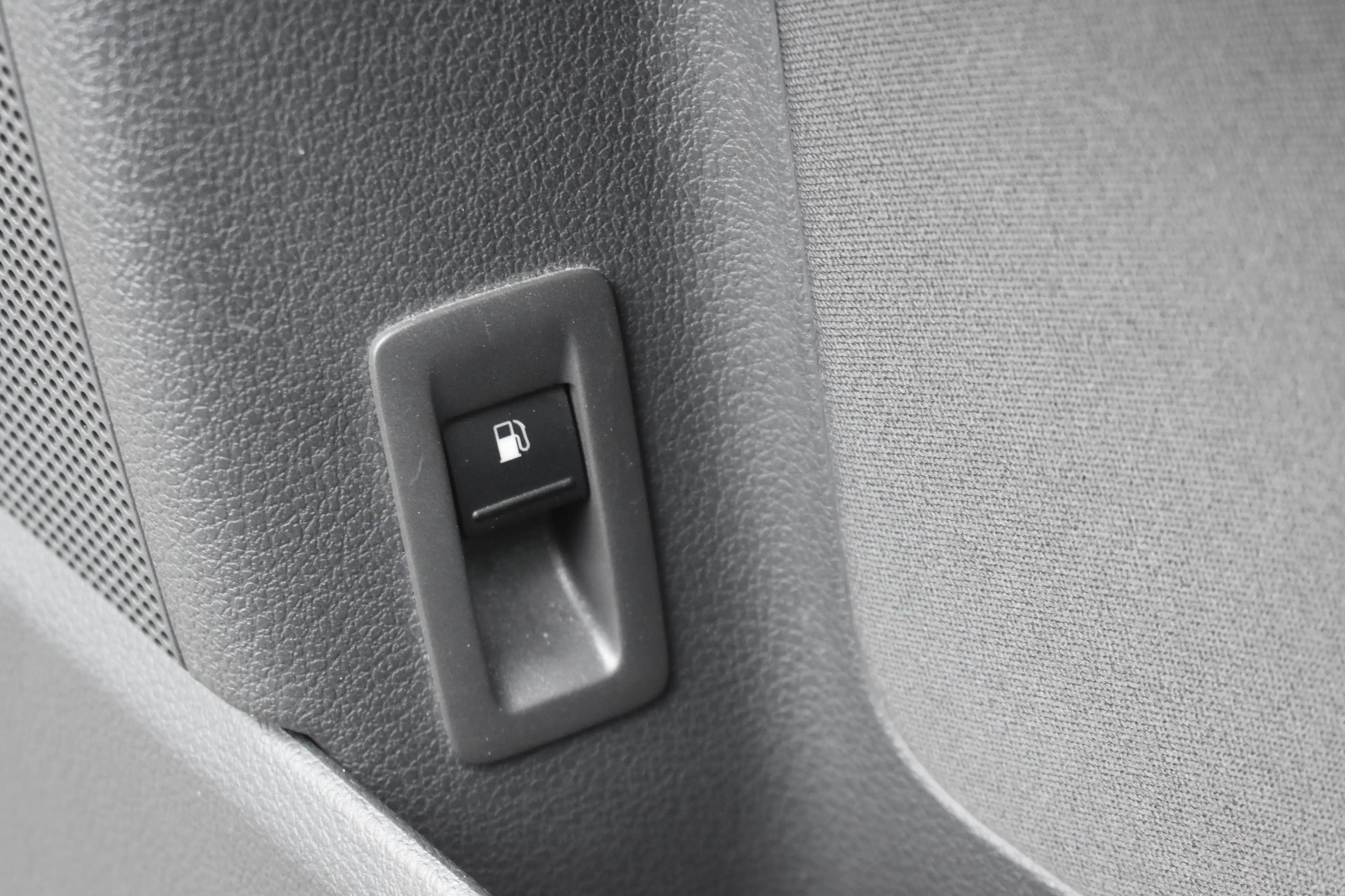 Volkswagen Golf Plus 1.6 Optive 102PK | TREKHAAK | AIRCO | ELEKTR. PAKK — photo 25