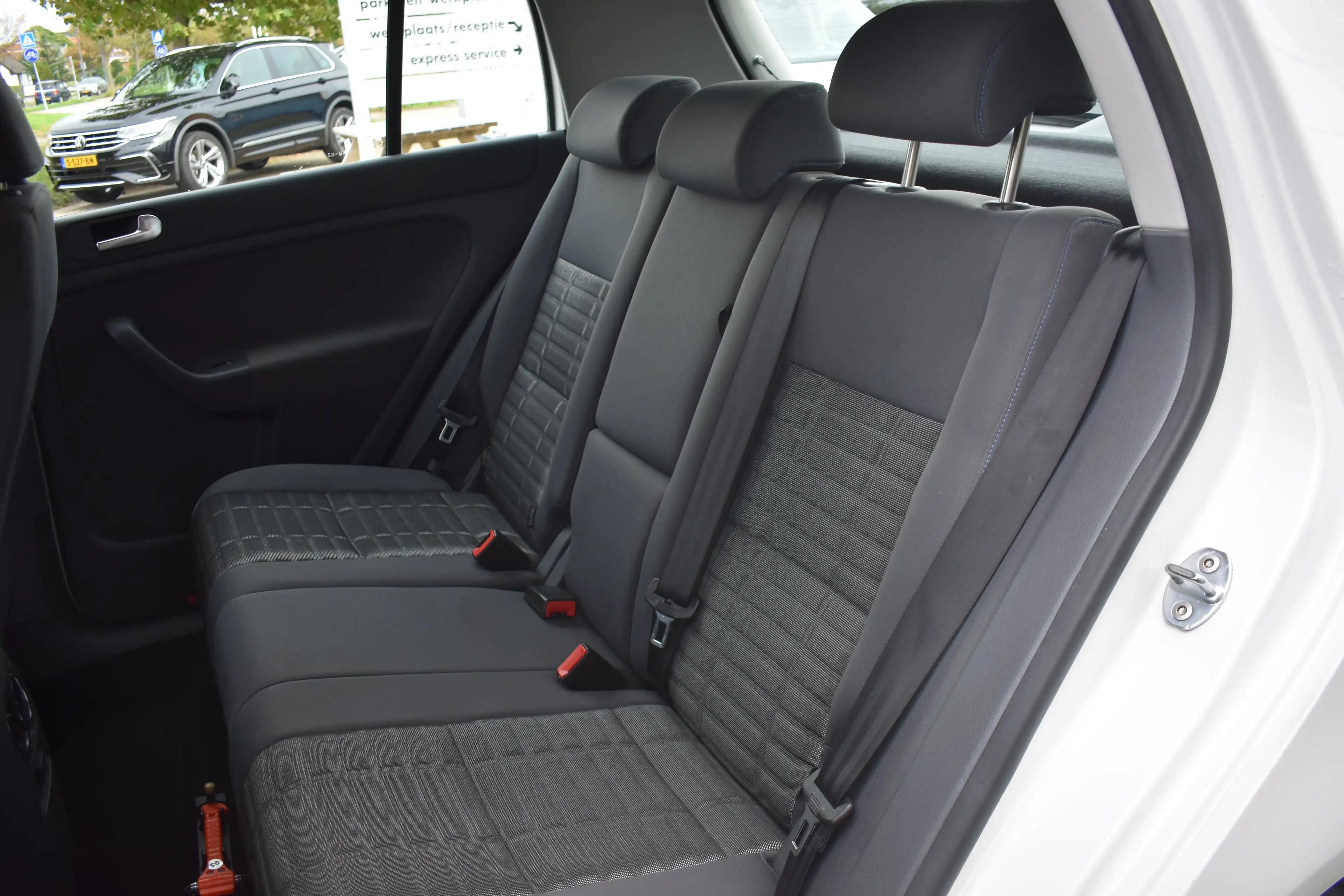 Volkswagen Golf Plus 1.6 Optive 102PK | TREKHAAK | AIRCO | ELEKTR. PAKK — photo 16
