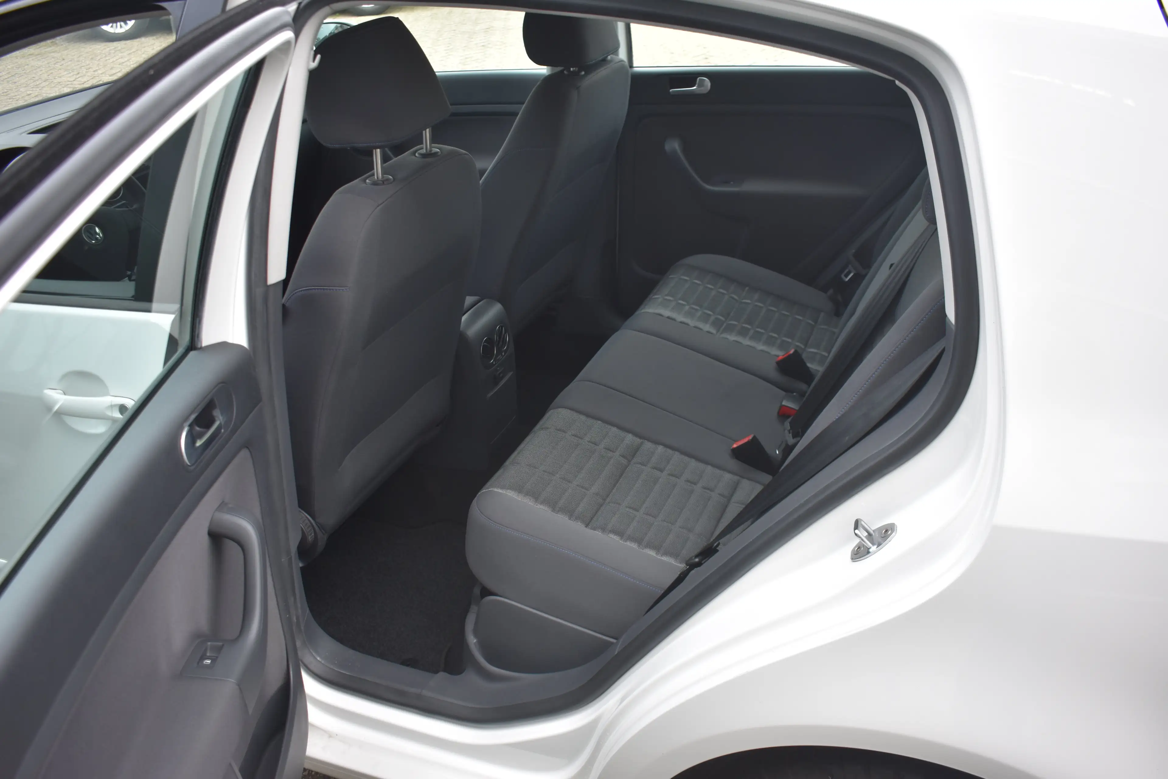 Volkswagen Golf Plus 1.6 Optive 102PK | TREKHAAK | AIRCO | ELEKTR. PAKK — photo 17
