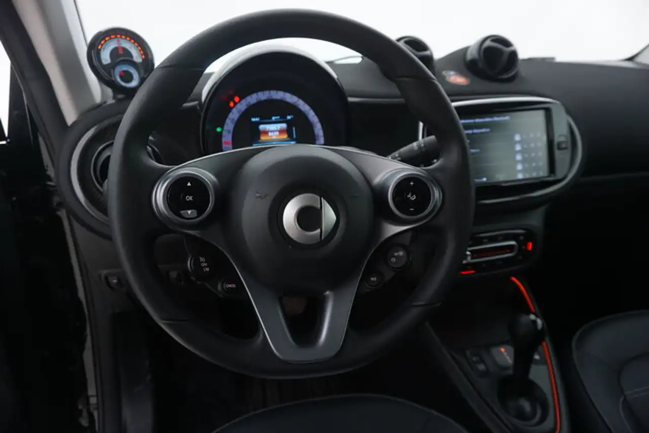 smart forTwo 2023 — фото 11