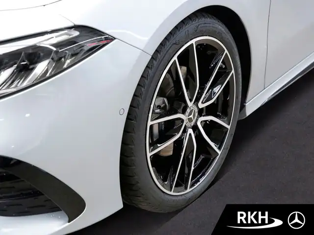 Mercedes-Benz A-Class view 5