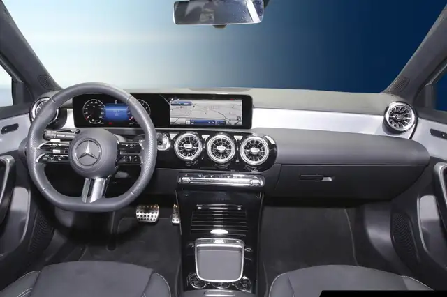 Mercedes-Benz A-Class view 11