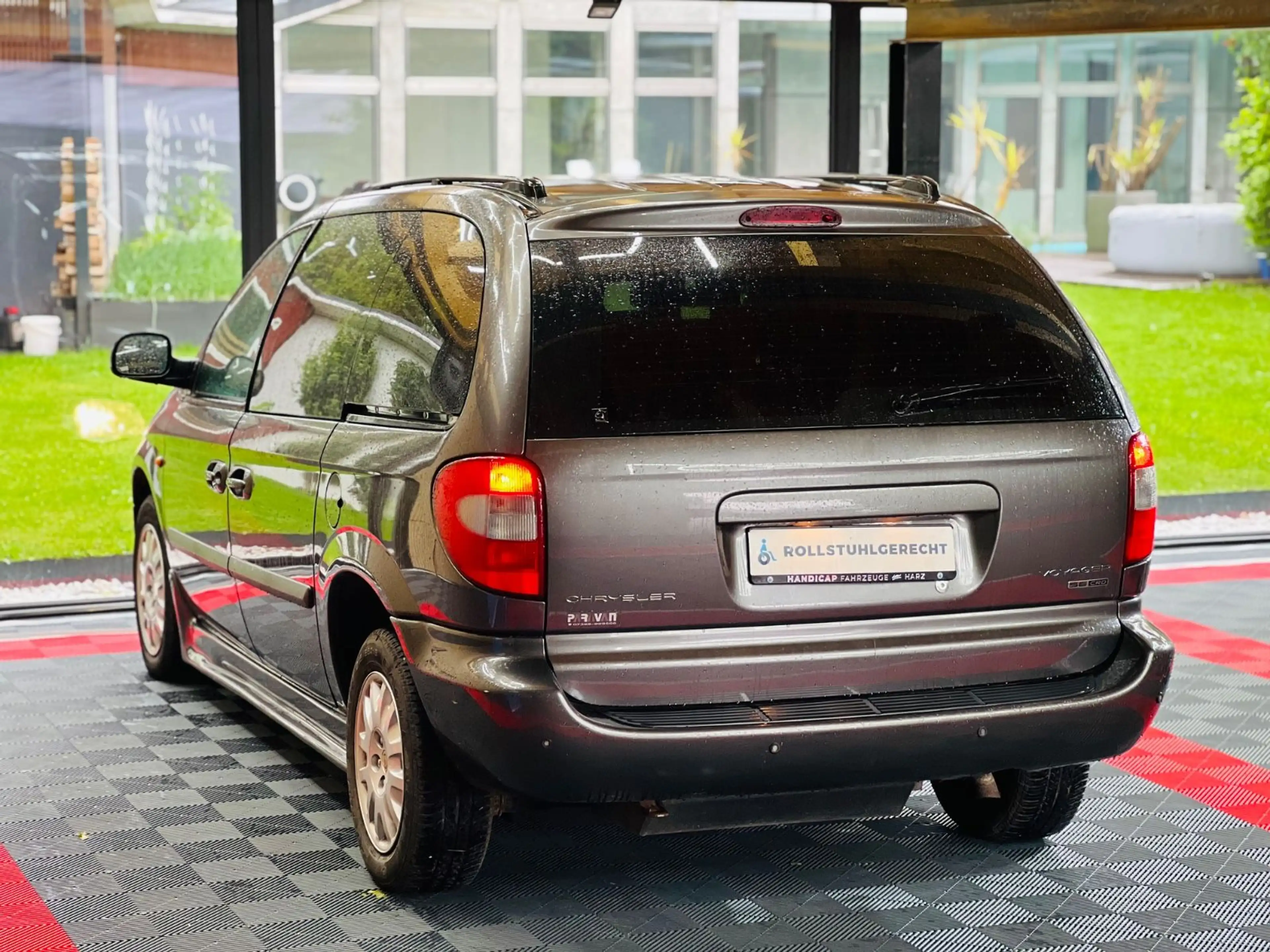 Chrysler Voyager Behindertengerecht-Aktivfahrer — photo 25