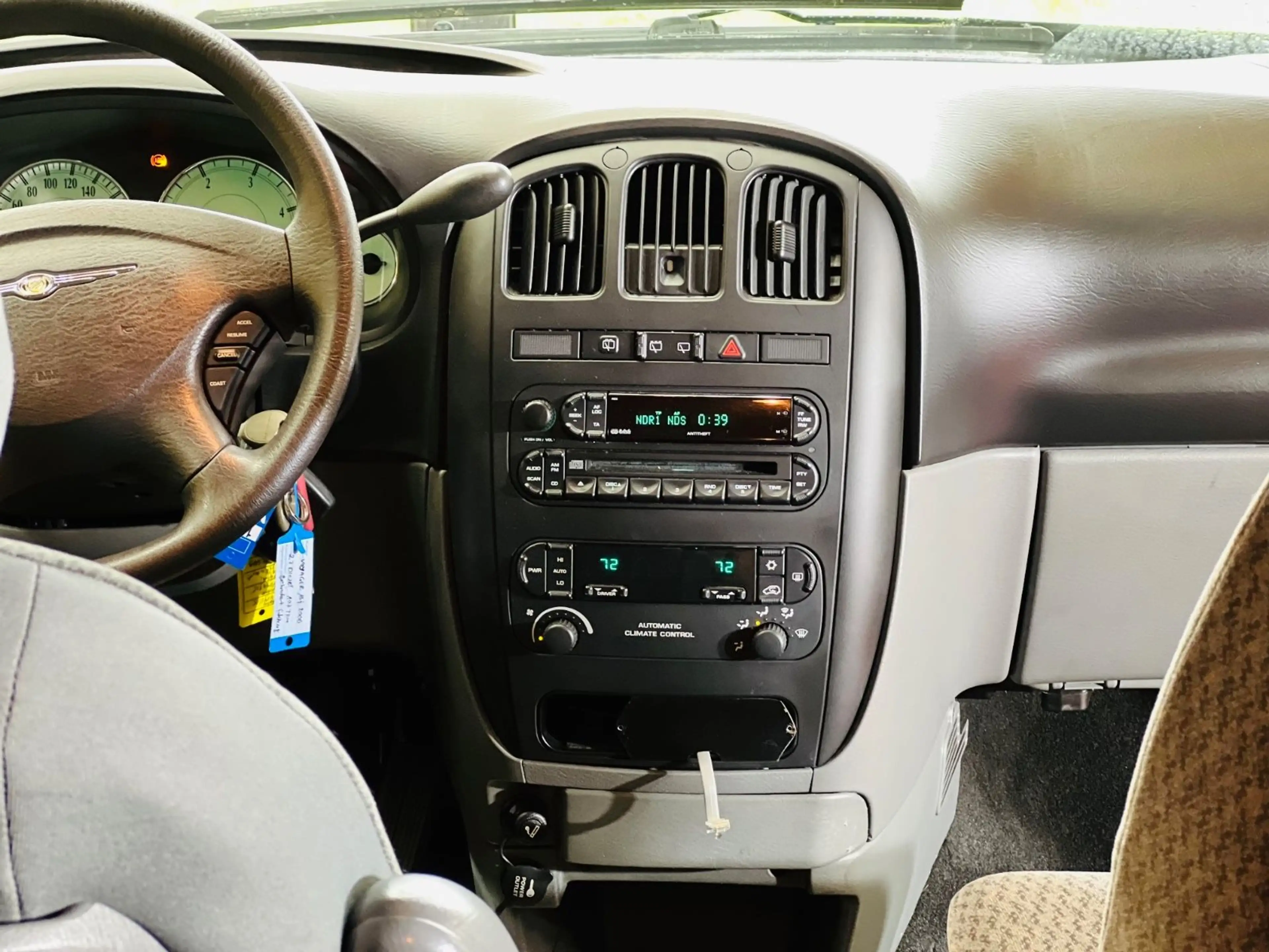 Chrysler Voyager Behindertengerecht-Aktivfahrer — photo 17