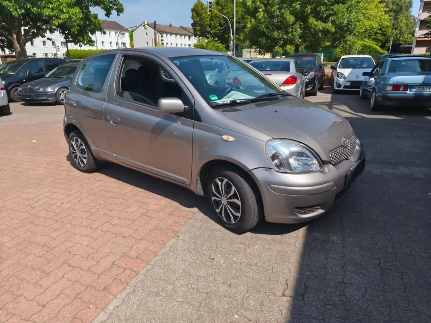 Toyota Yaris 1.0 TÜV NEU Zlatna - 1
