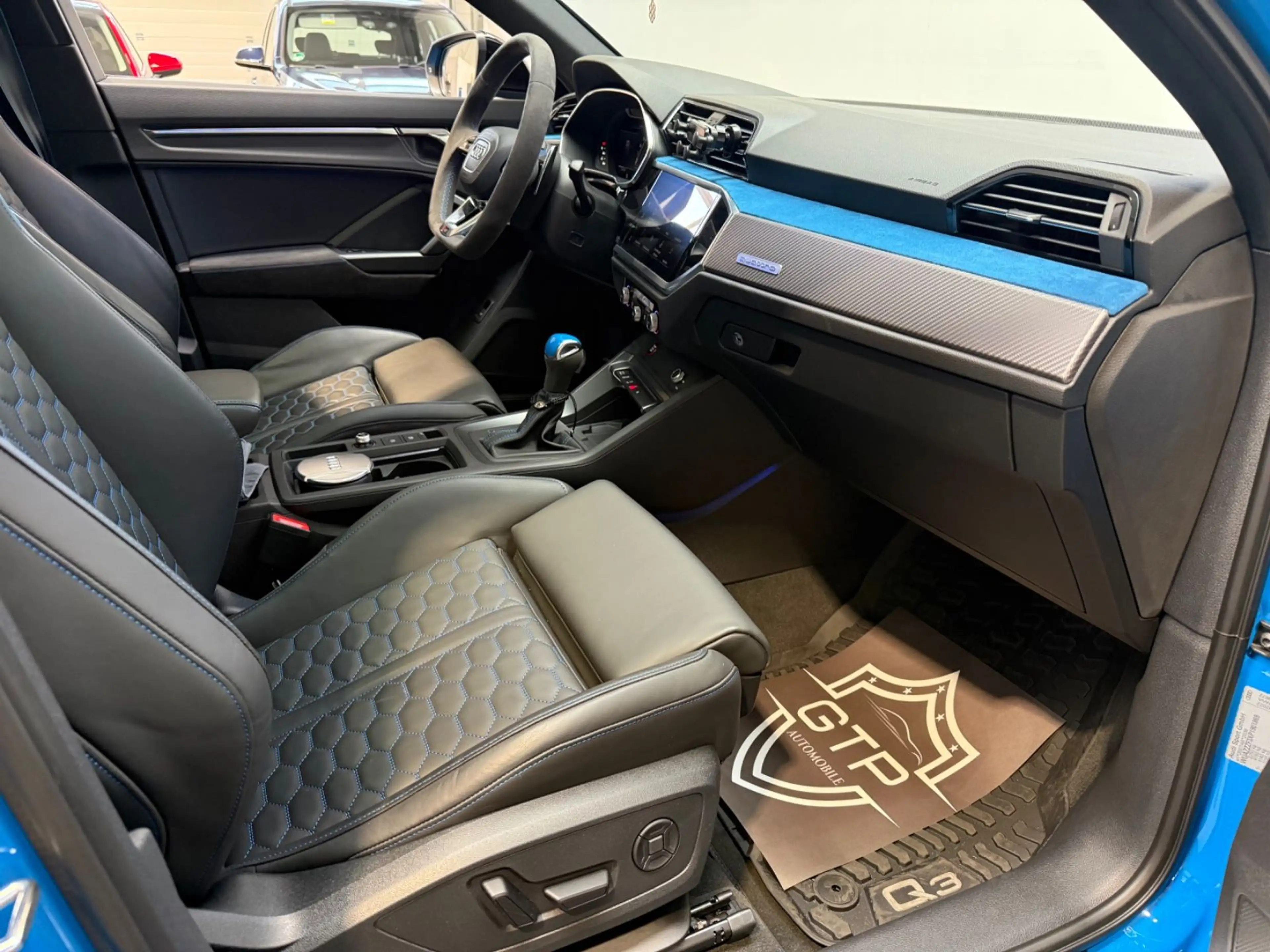 Audi RS Q3 Sportback 2.5 TFSI quattro *360*Pano*Memory — photo 14