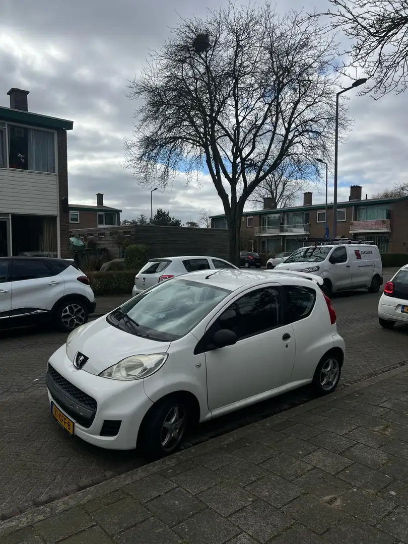 Peugeot 107 * NEW APK* - 1