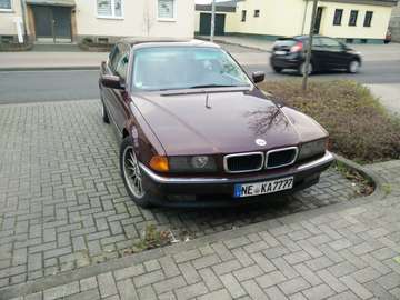740i