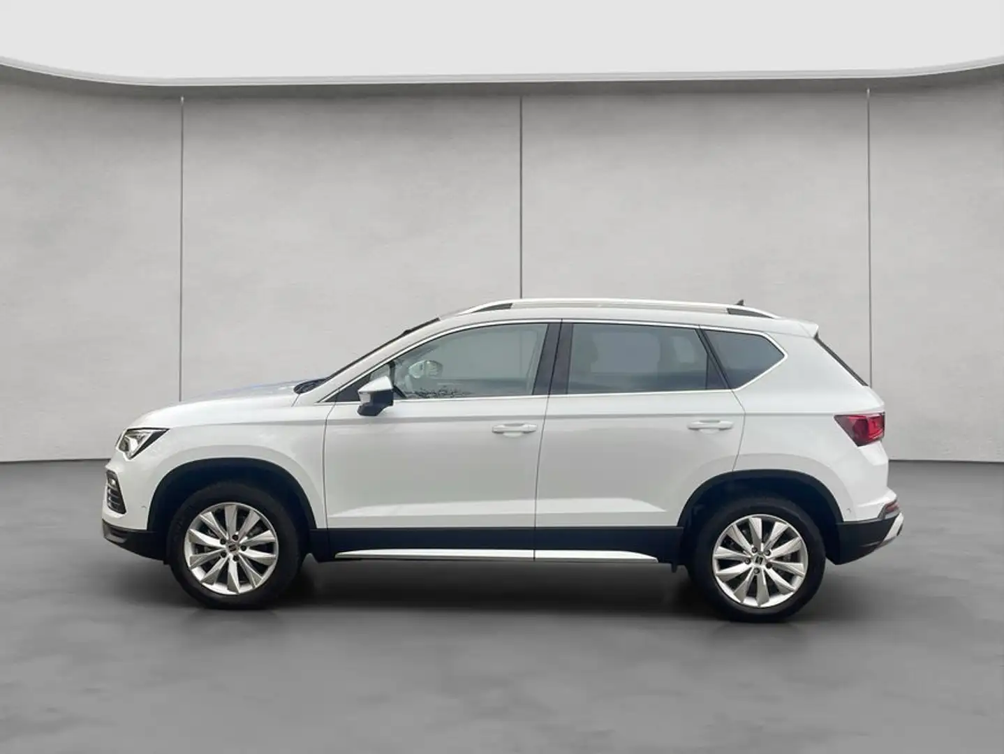 SEAT Ateca Xperience 1.5 TSI DSG AHK/Kamera/Navi Weiß - 2