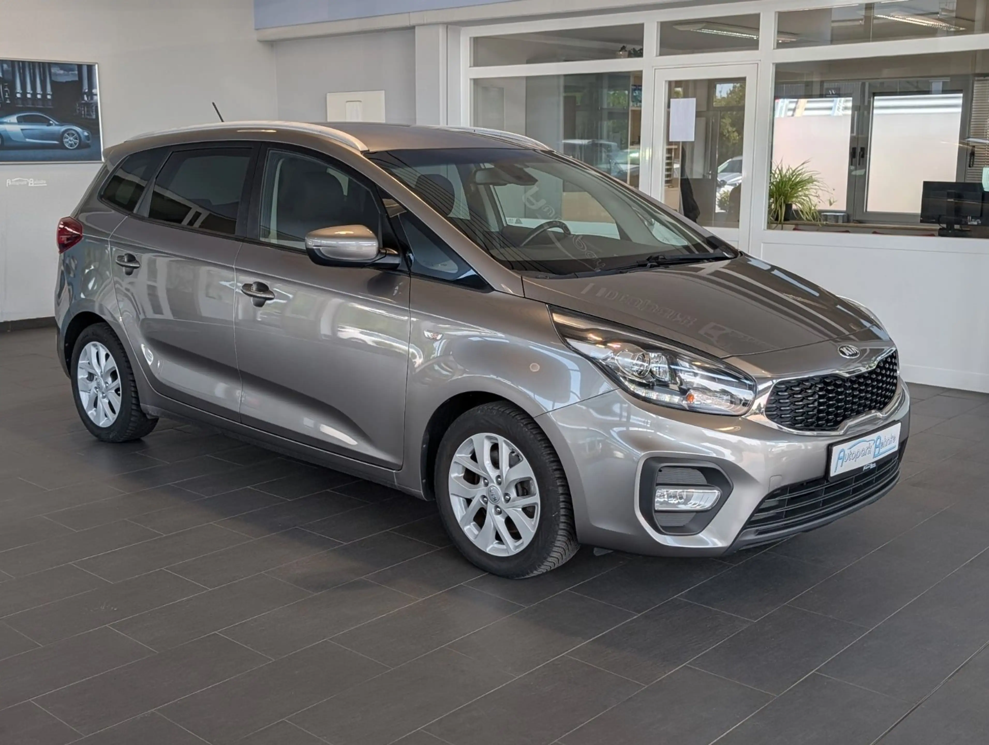 Kia Carens CRDi Vision Automatik*AHK*Kamera*Sitzh.