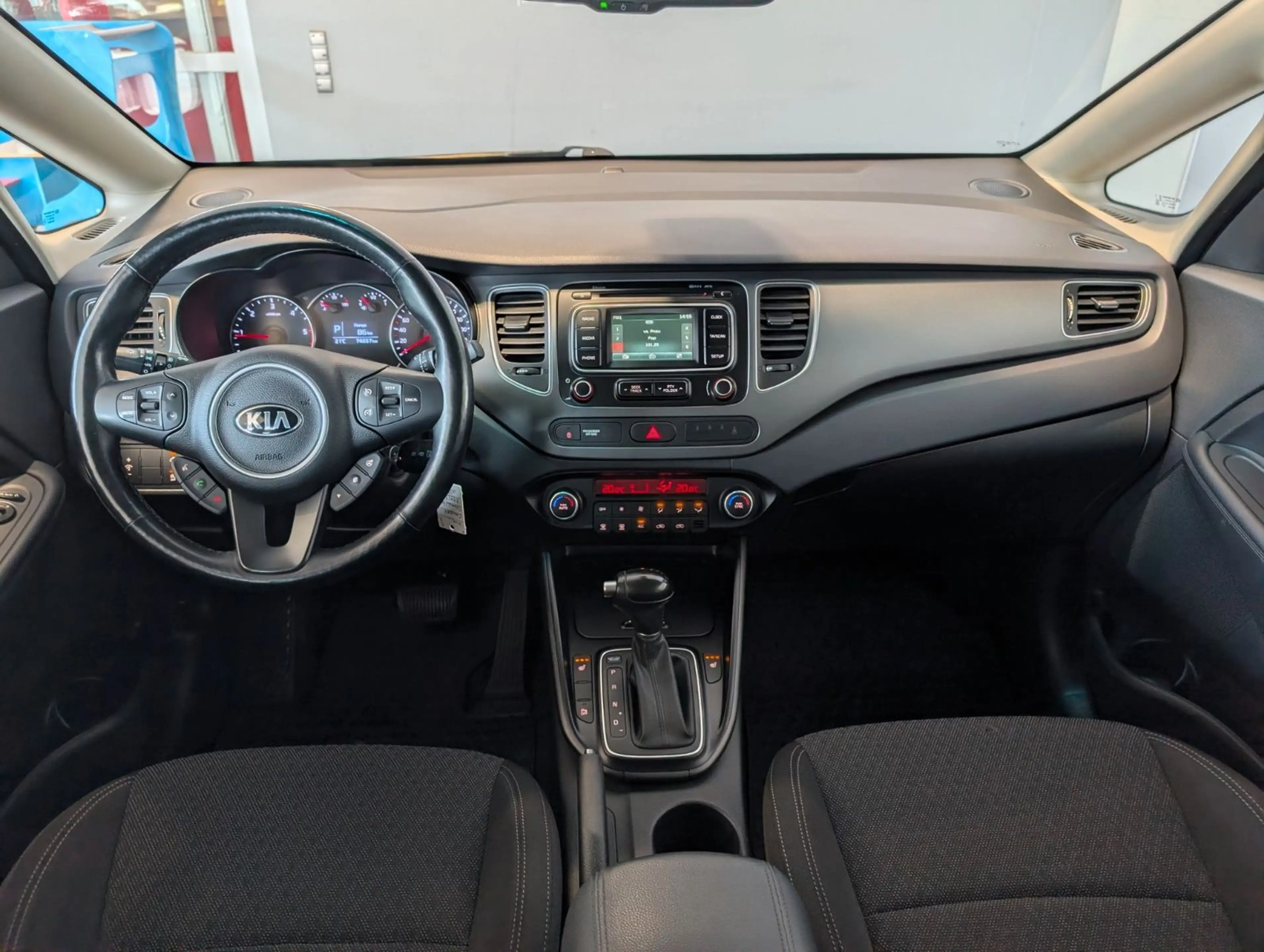 Kia Carens CRDi Vision Automatik*AHK*Kamera*Sitzh. — photo 12
