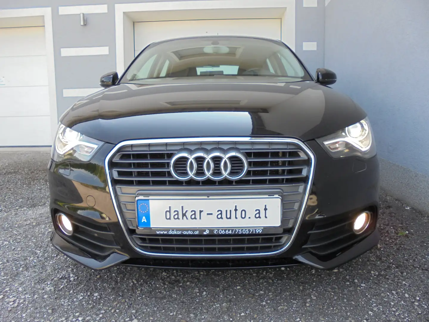 Audi A1 Ambition XENON, NAVI, COMPETITION KIT, ALU 17" Schwarz - 2