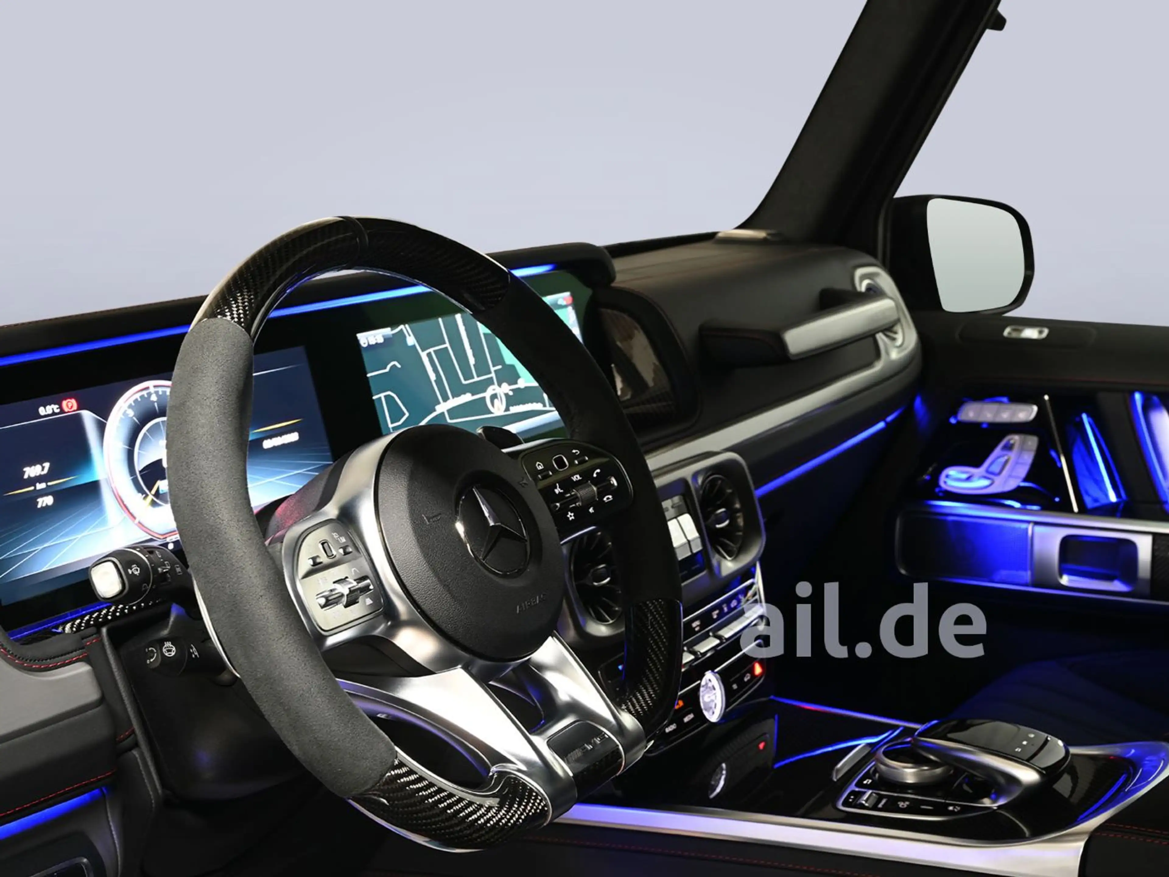 Mercedes-Benz G 63 AMG Carbon LED AHK Navi Sportausp. 360 — photo 2