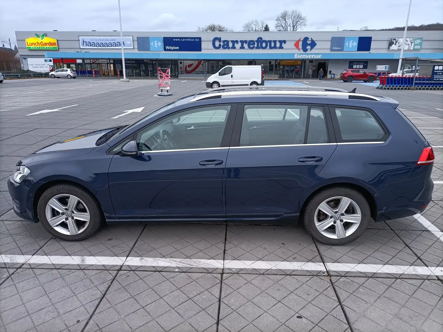 Volkswagen Golf Variant 1.4 TSI Highline DSG Blue - 2