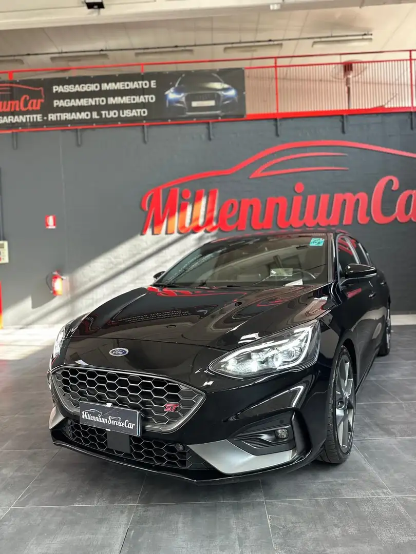 Ford Focus 2.3 EcoBoost 280CV automatico 5p. ST Nero - 1