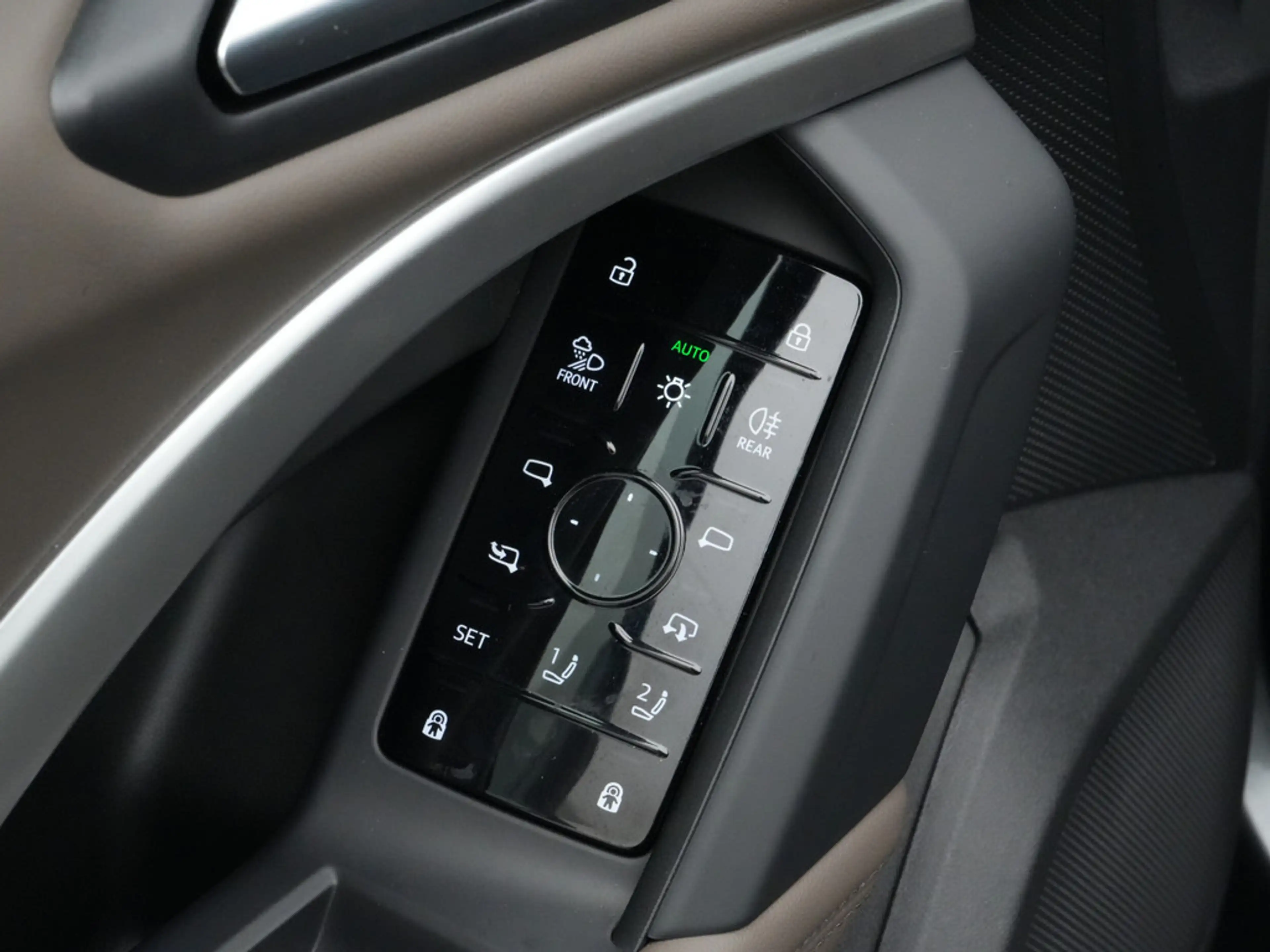 Audi Q5 quattro S TRON VIRT NAVI SITZBELÜFTUNG SHZ — photo 14
