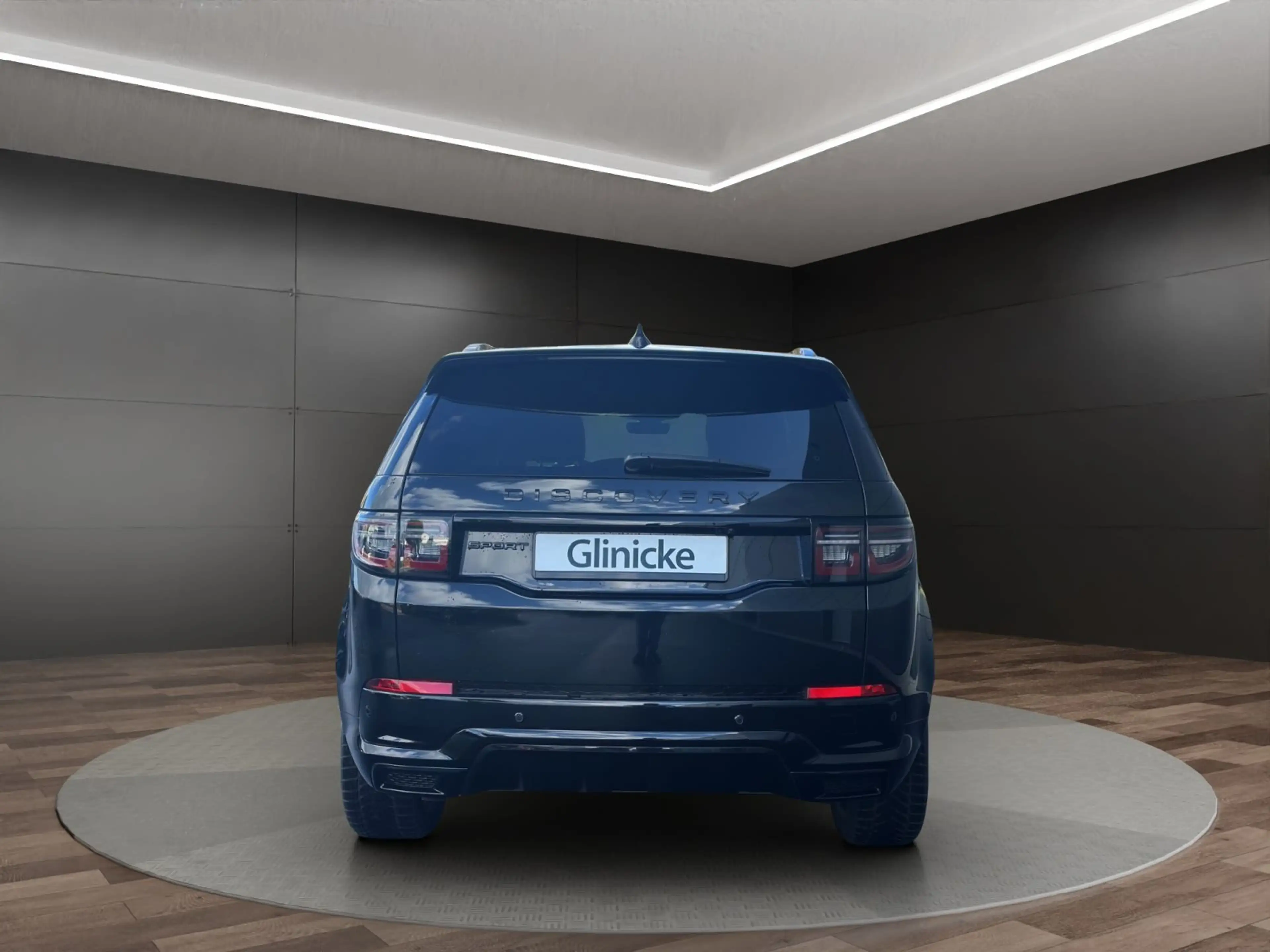 Land Rover Discovery Sport 1.5 Plug-in Hybrid P270e Dynamic — photo 3