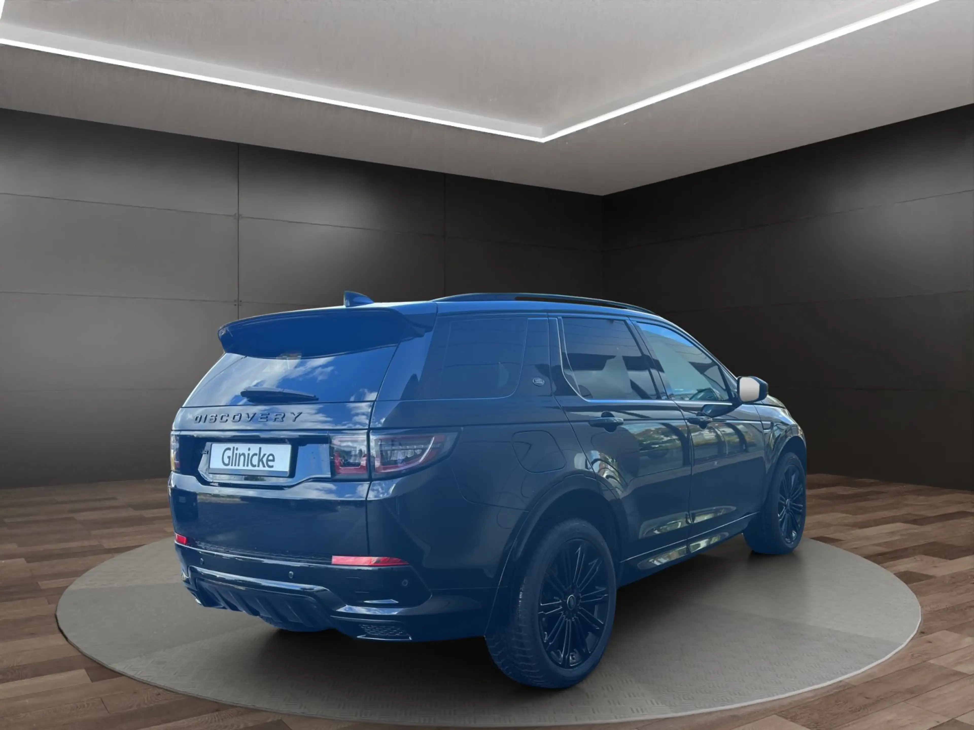 Land Rover Discovery Sport 1.5 Plug-in Hybrid P270e Dynamic — photo 2