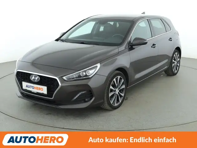 Hyundai i30 1.6 CRDi Premium Aut.*NAVI*LED*ACC*CAM*SPUR*