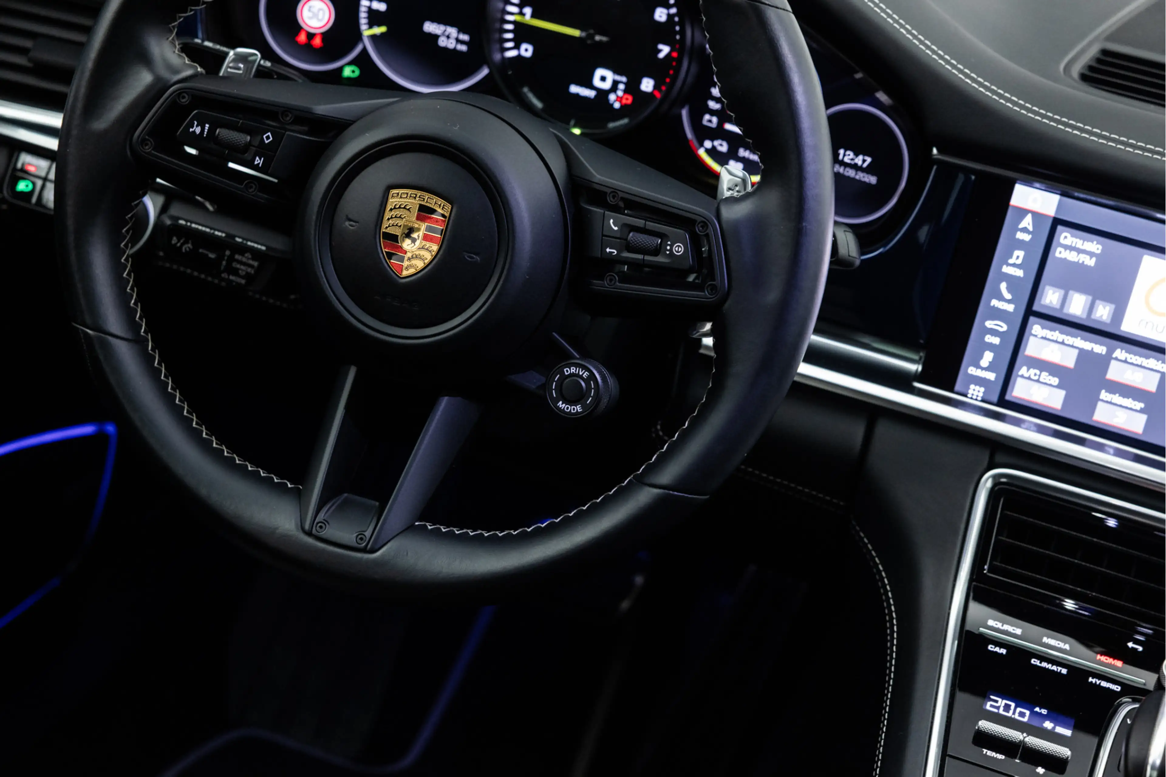 Porsche Panamera 2.9 4S E-Hybrid | Pano | Achterasstuing | Stoelven — photo 26