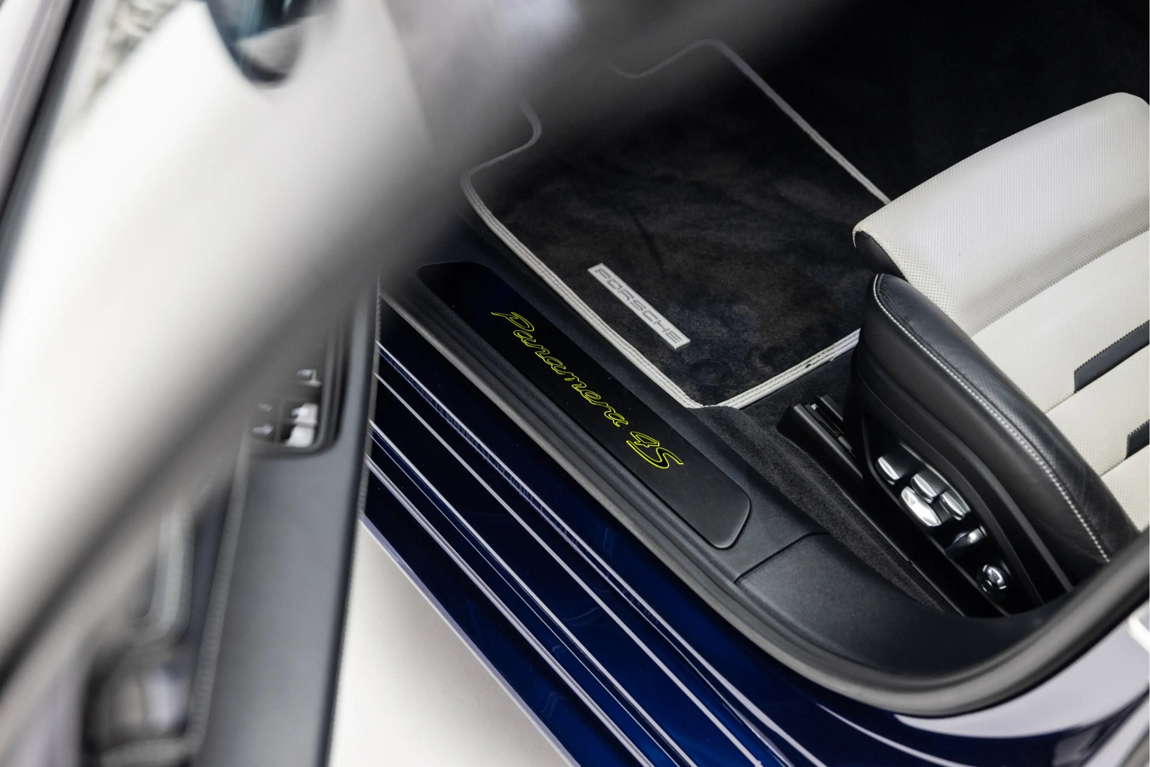Porsche Panamera 2.9 4S E-Hybrid | Pano | Achterasstuing | Stoelven — photo 24