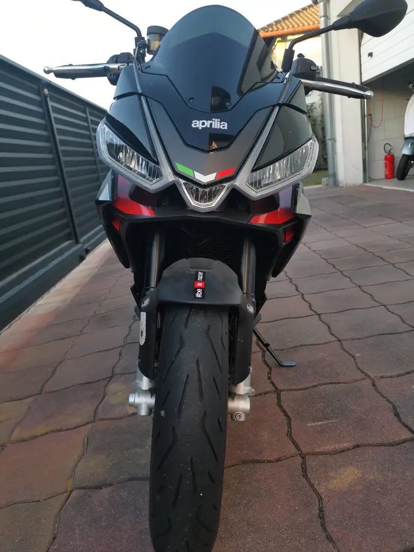 Aprilia Tuono Tuono 660 Factory Schwarz - 2