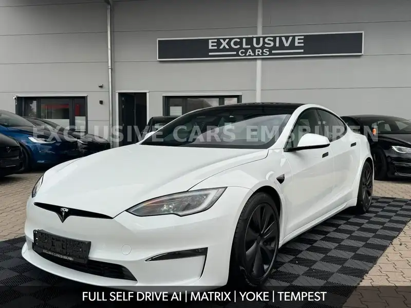 TESLA Model S