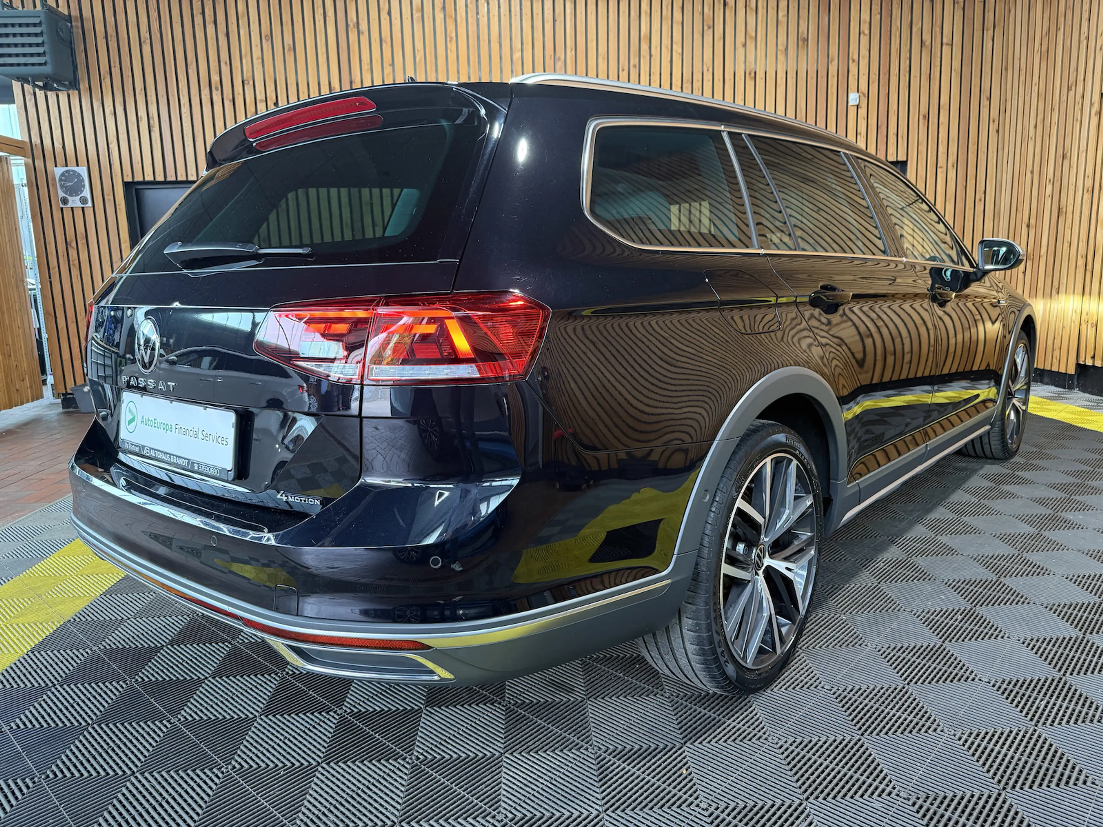 Volkswagen Passat Alltrack 2,0 TDI 4M DSG Navi*360*Pano*AHK — photo 7
