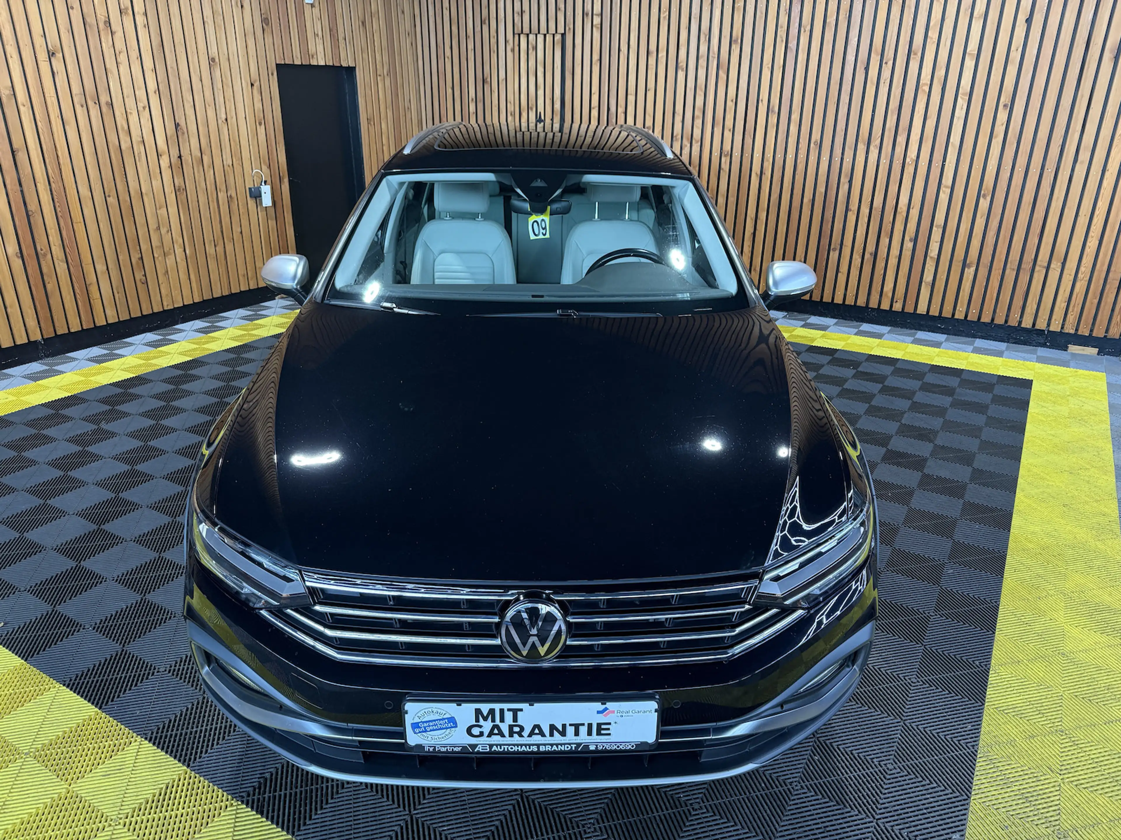 Volkswagen Passat Alltrack 2,0 TDI 4M DSG Navi*360*Pano*AHK — photo 3