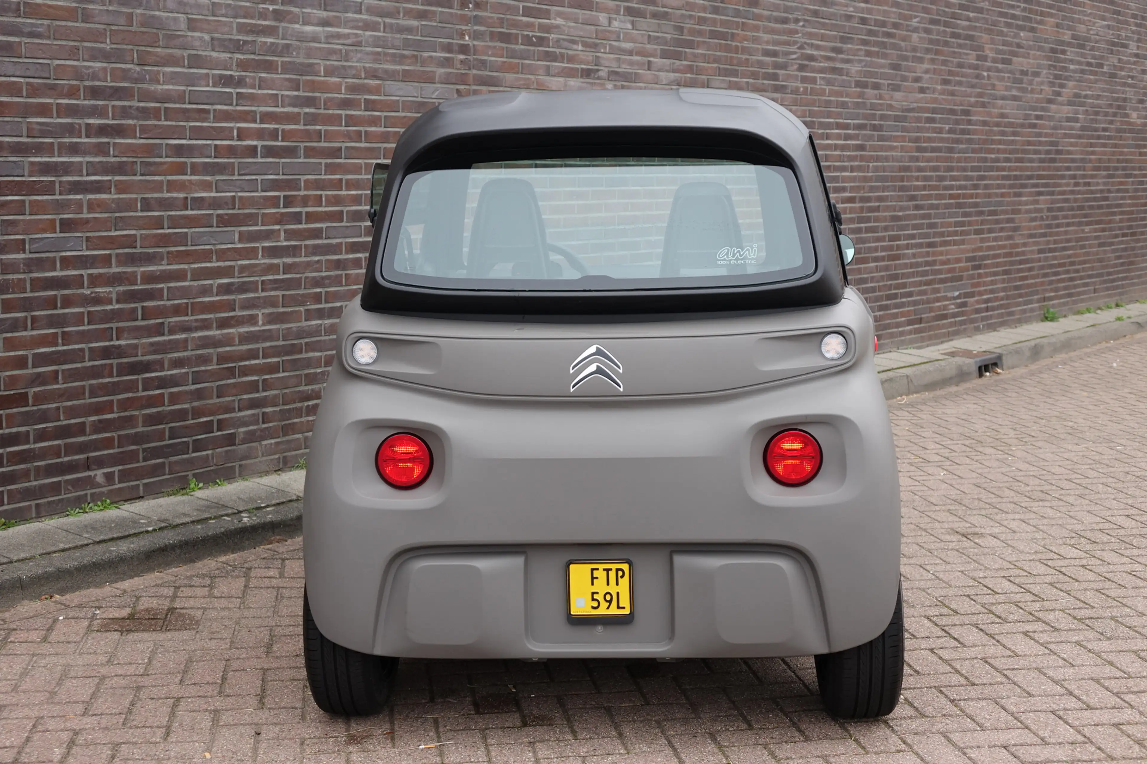 Citroen Ami Brommobiel MY Colour Nieuwstaat Brommobiel, mokka — photo 7
