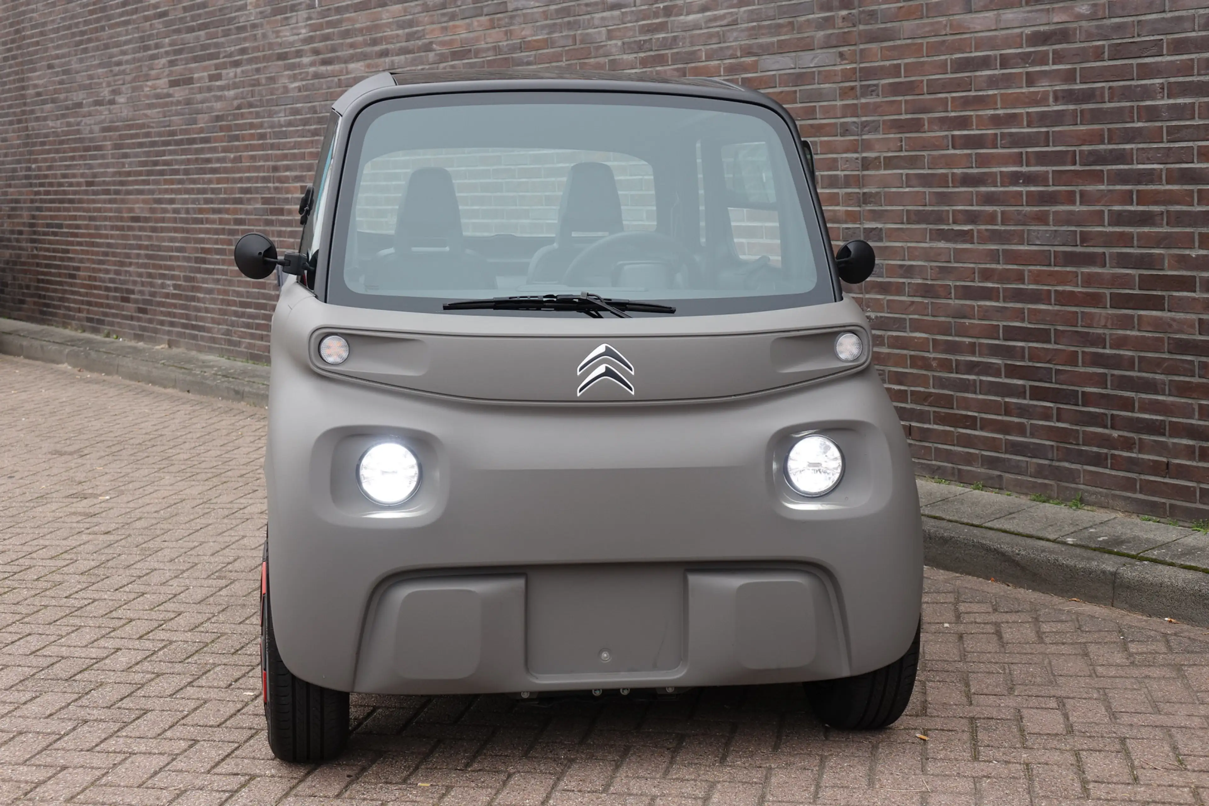 Citroen Ami Brommobiel MY Colour Nieuwstaat Brommobiel, mokka — photo 8