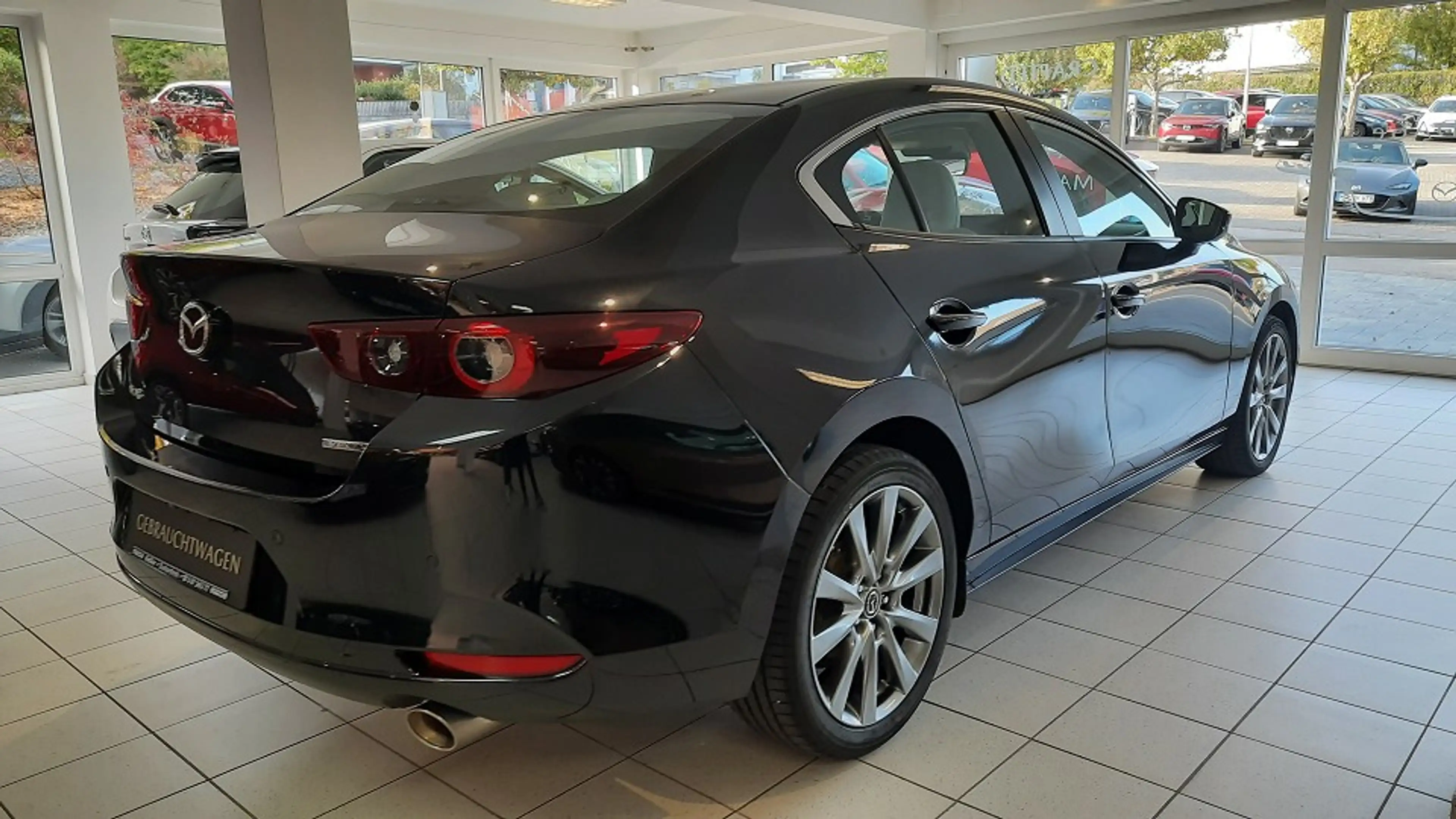 Mazda 3 SKYACTIV-X 2.0 M Hybrid Selection *Premium*Leder*N — photo 3