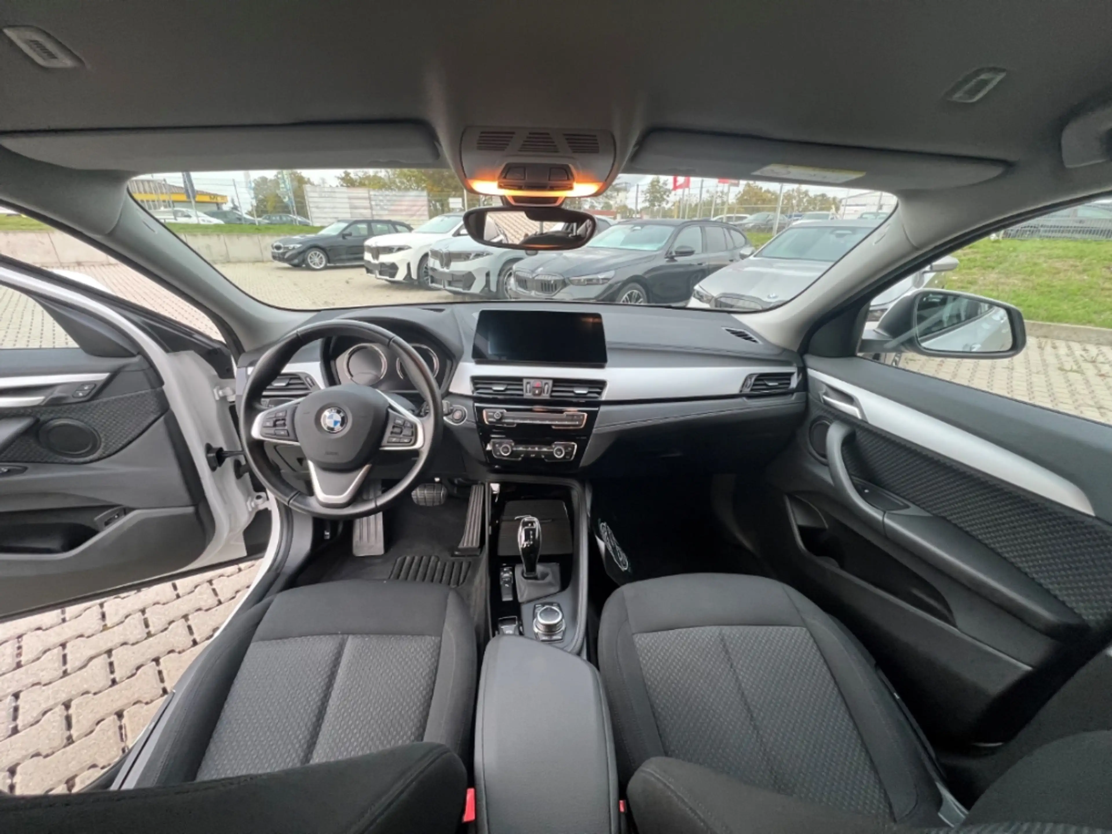 BMW X2 sDrive20iA HUD AHK-abnehmbar AHK Navi LED El. Heck — photo 15