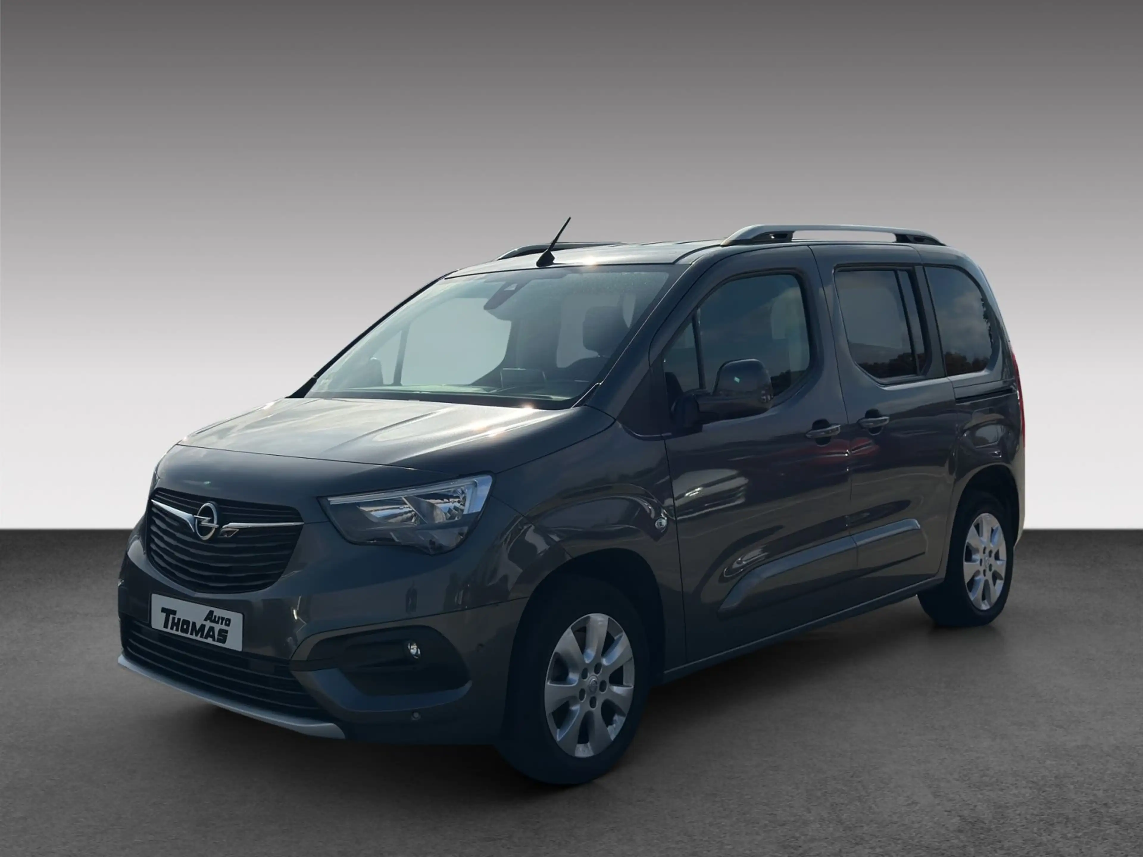 Opel Combo Life E Innovation 1.2 Turbo KLIMA+DAB — photo 3
