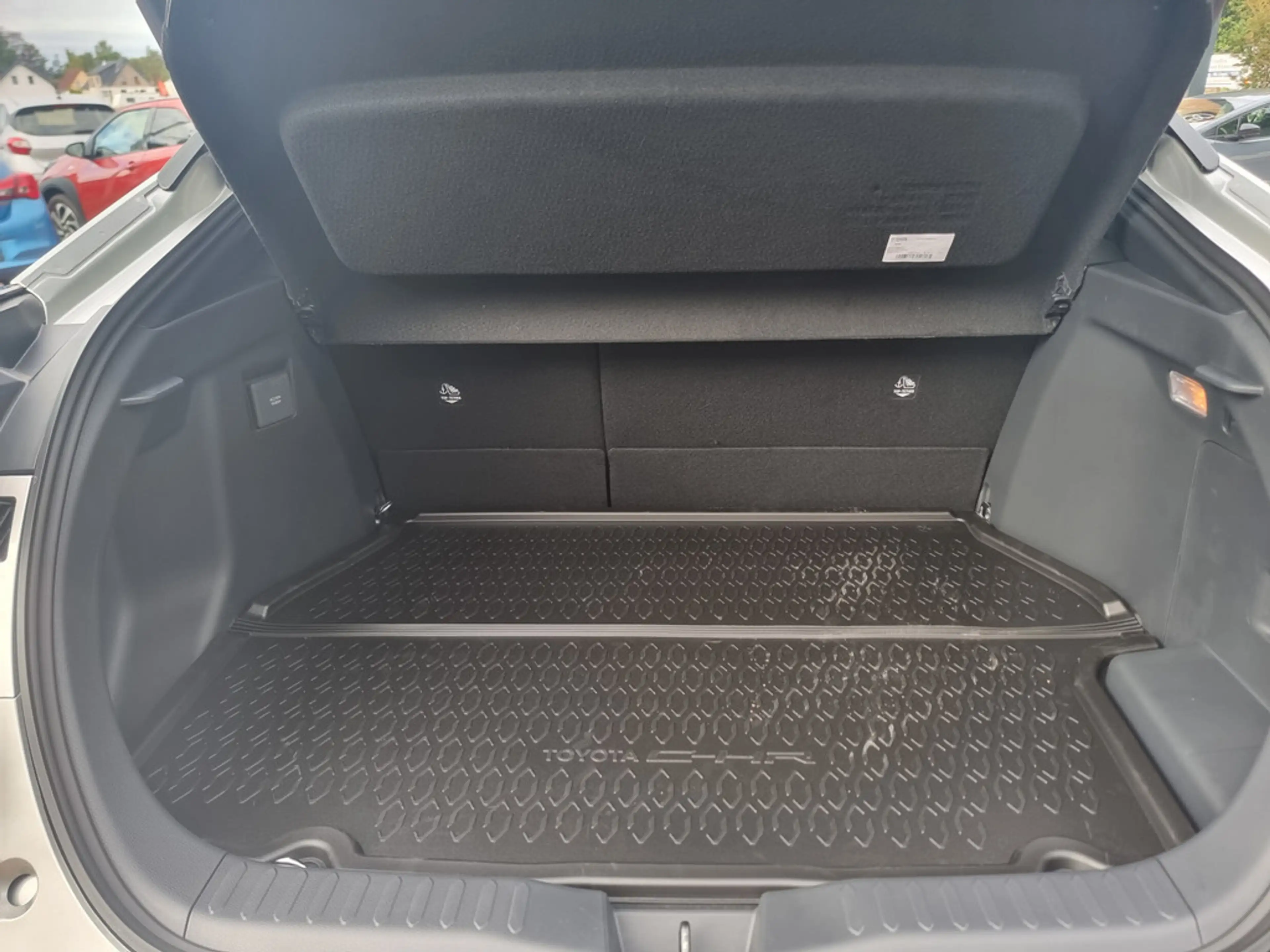 Toyota C-HR 2.0 Plug-In Hybrid FWD Teamplayer — photo 14