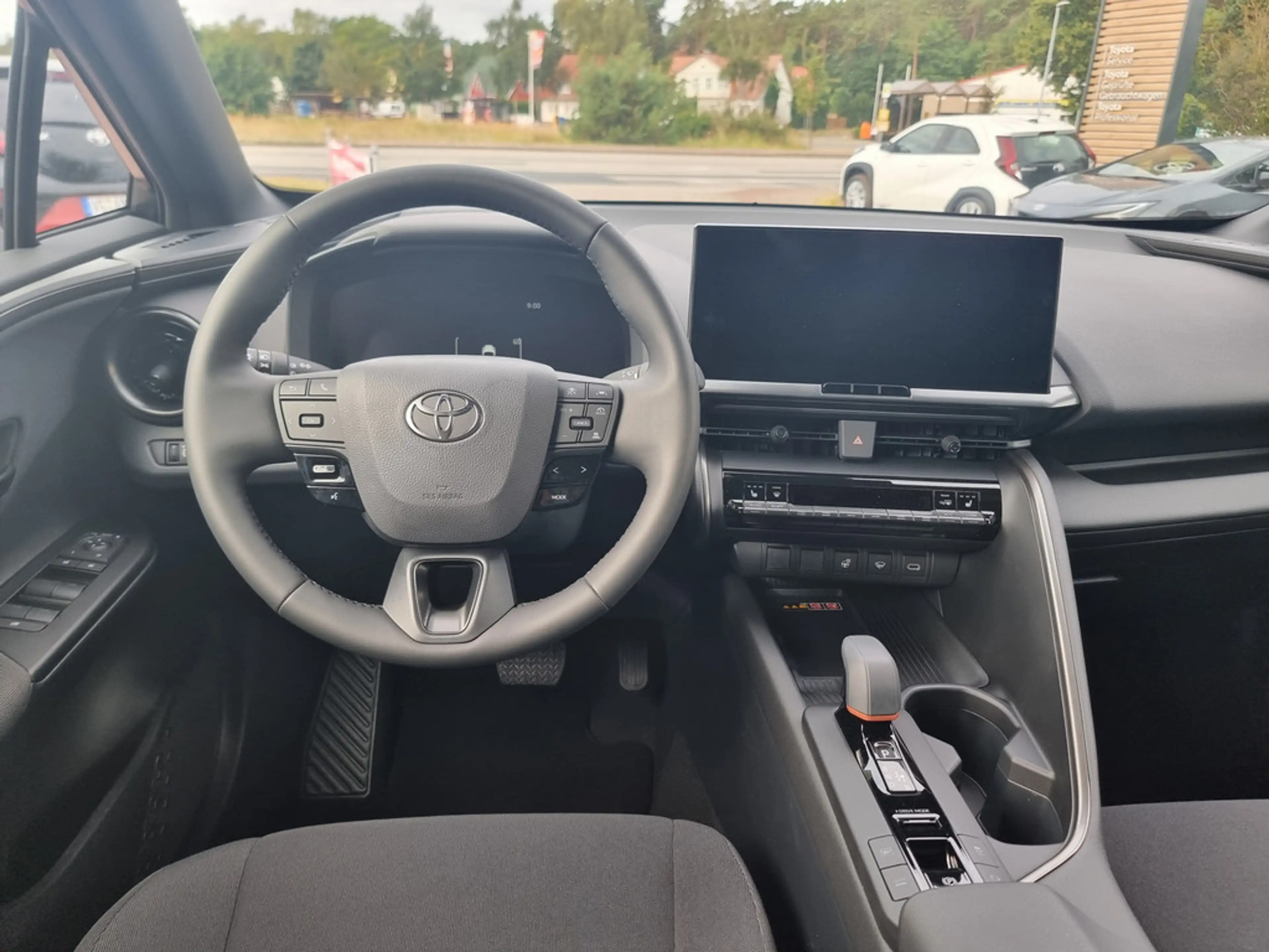 Toyota C-HR 2.0 Plug-In Hybrid FWD Teamplayer — photo 12