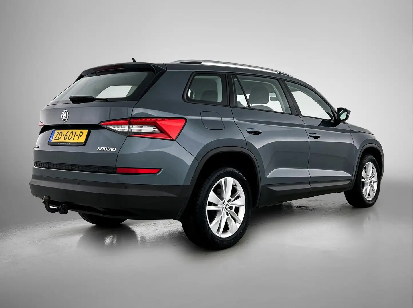 Skoda Kodiaq 1.5 TSI 150pk Ambition Business 7p. DSG / Navigati Gris - 2