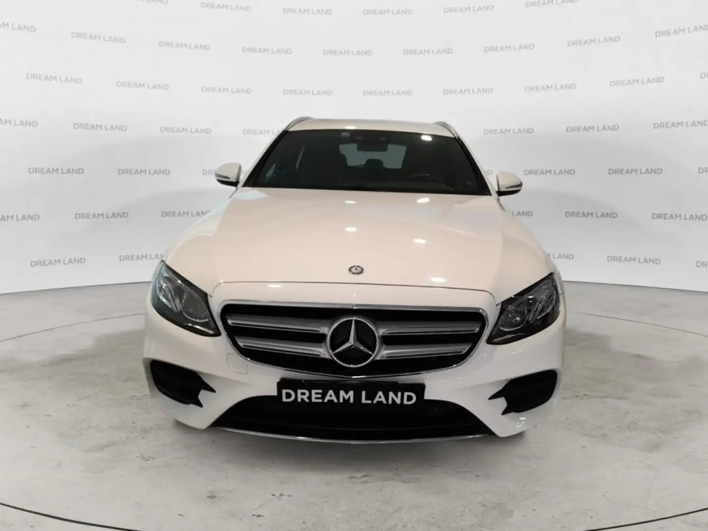 Mercedes-Benz E 220 d SW Auto AMG Line Cerchi19 FariMatrix Bianco - 2