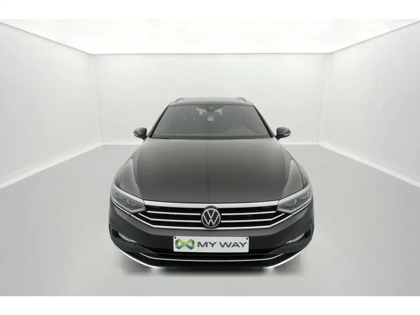 Volkswagen Passat Variant Passat Variant Elegance 'Business' 2.0 TDI SCR 110 Grijs - 2