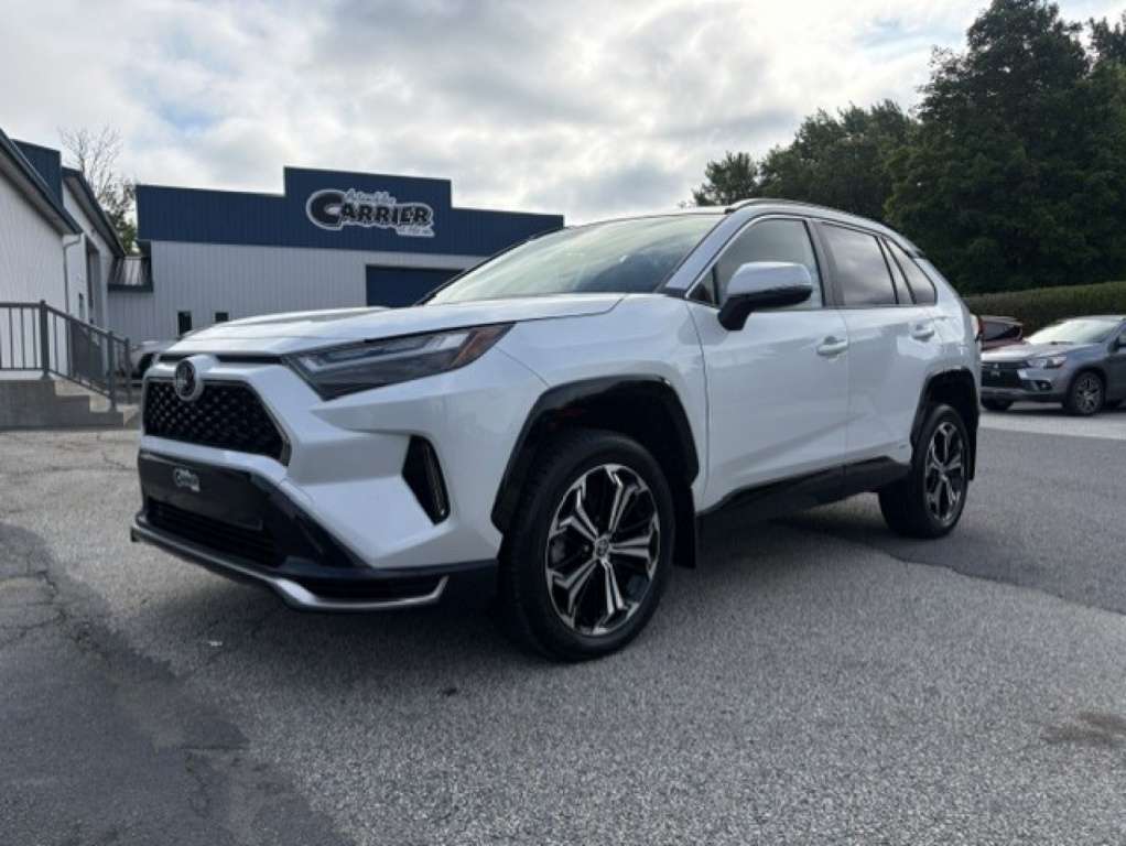 2025 Toyota RAV 4 XSE