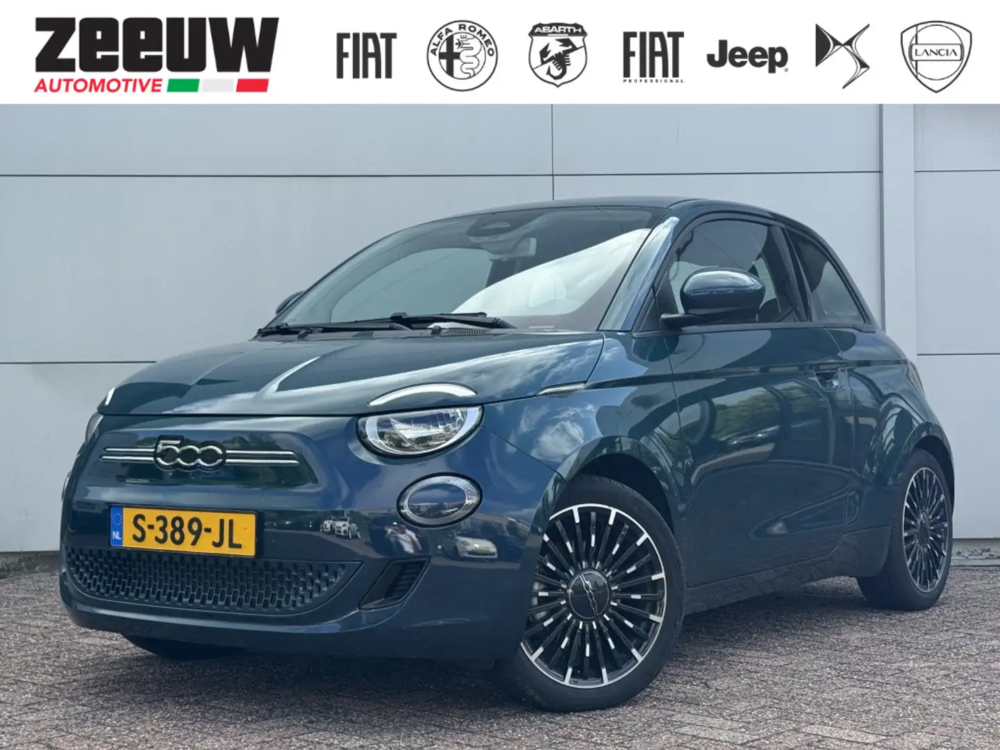 Fiat 500e Icon 42 kWh | Navi | Carplay | Comfort | BTW | 17" Groen - 1