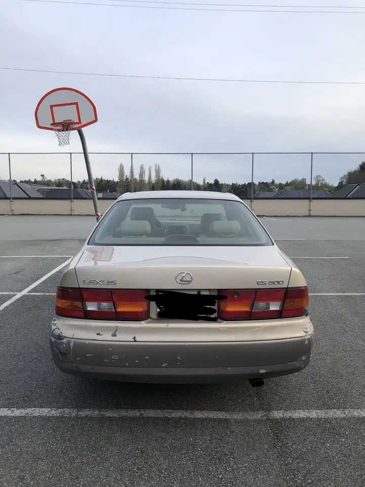 Lexus ES photo Lexus ES