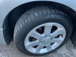 Nissan Sentra снимка Nissan Sentra