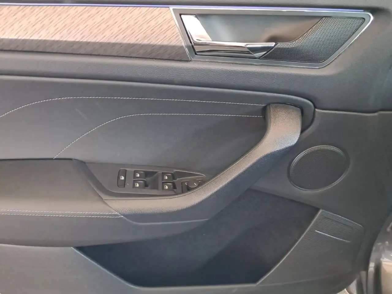 Skoda Kodiaq 1.5TSI DSG Style+LED+NAVI+PANO+7-SITZE, миниатюра 18